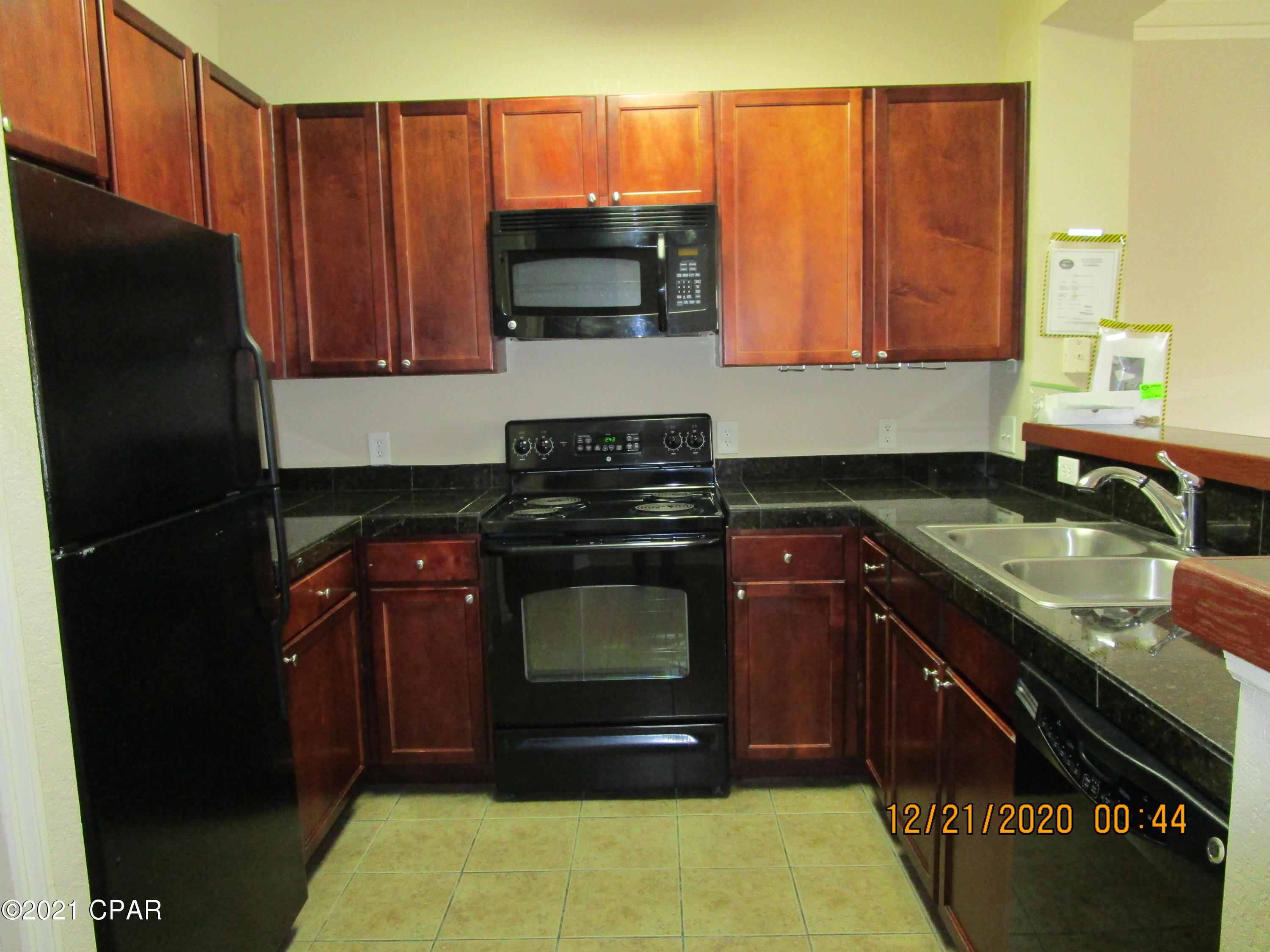 [No Recorded Subdiv] - Residential Lease