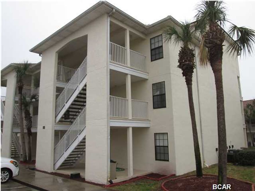 This ground floor, 1 bedroom condo is located in the south end of the popular Horizon South Community. Home features a large open living/dining and kitchen area, bunk in the hall and large master bedroom with Jack & Jill bathroom.Relax out your back door under the covered porch or on the pool deck. Complex offers many amenities including 4 Pools, Kiddie Pool, Jacuzzi Spa, Shuffleboard, Basketball, Tennis, Miniature Golf Course, Club House and just a short stroll to the beach! Complex is only minutes to Pier Park for shopping, restaurants or entertainment. This would be a full time home, vacation home or investment property. This is a Fannie Mae HomePath property. All information is taken from public records. If important to buyer, please verify.