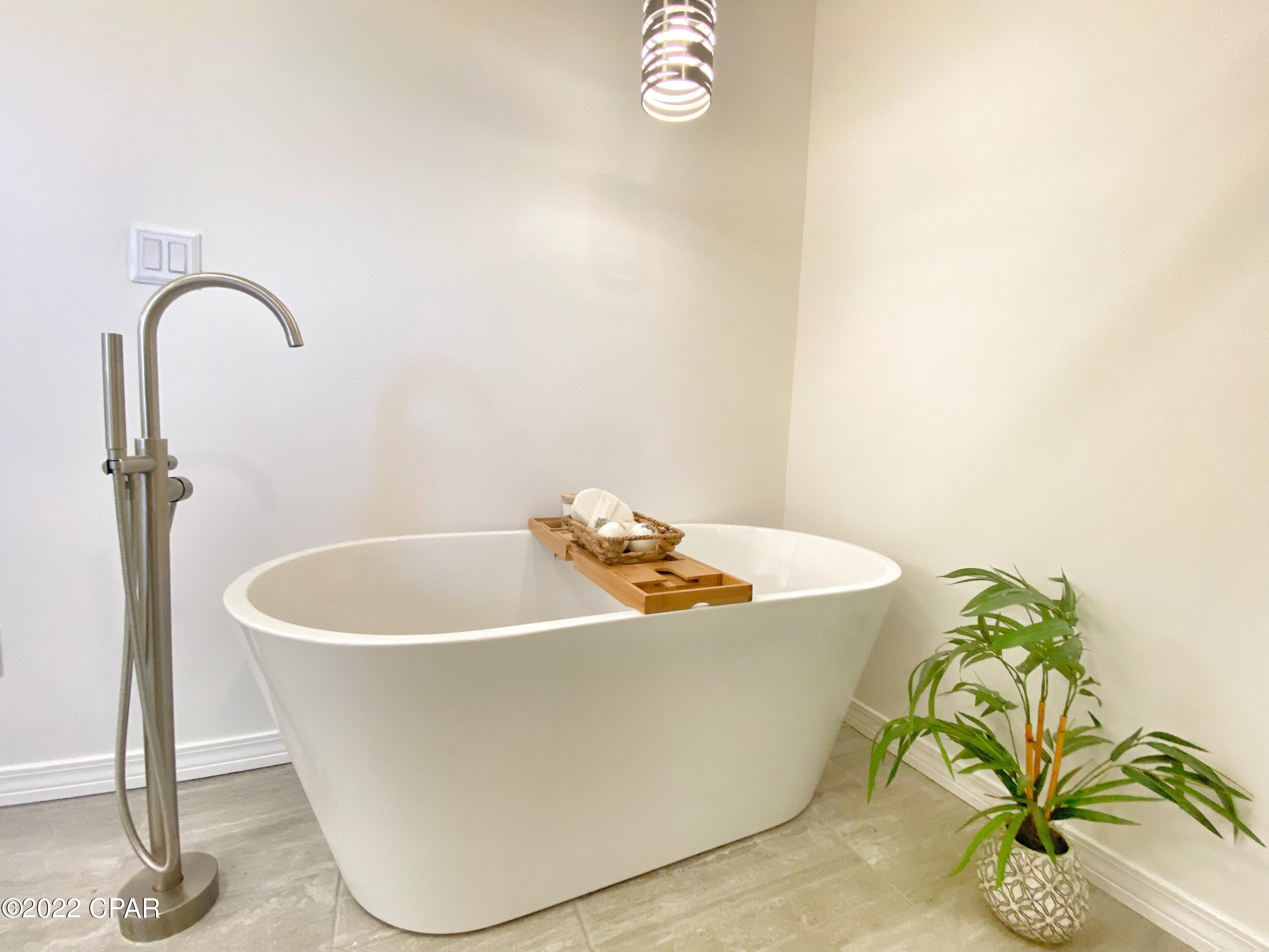 Island View Estates - Residential