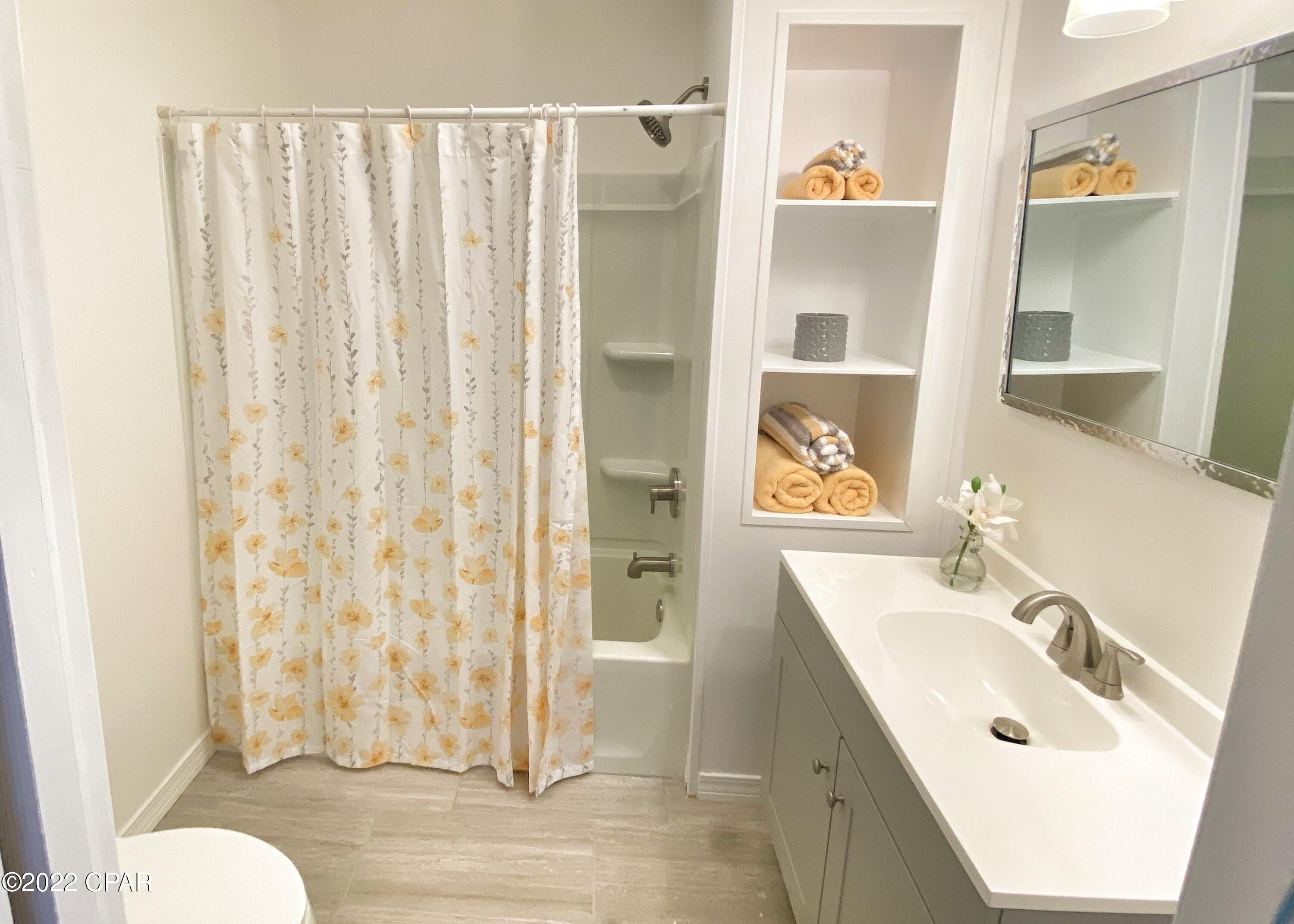 Island View Estates - Residential