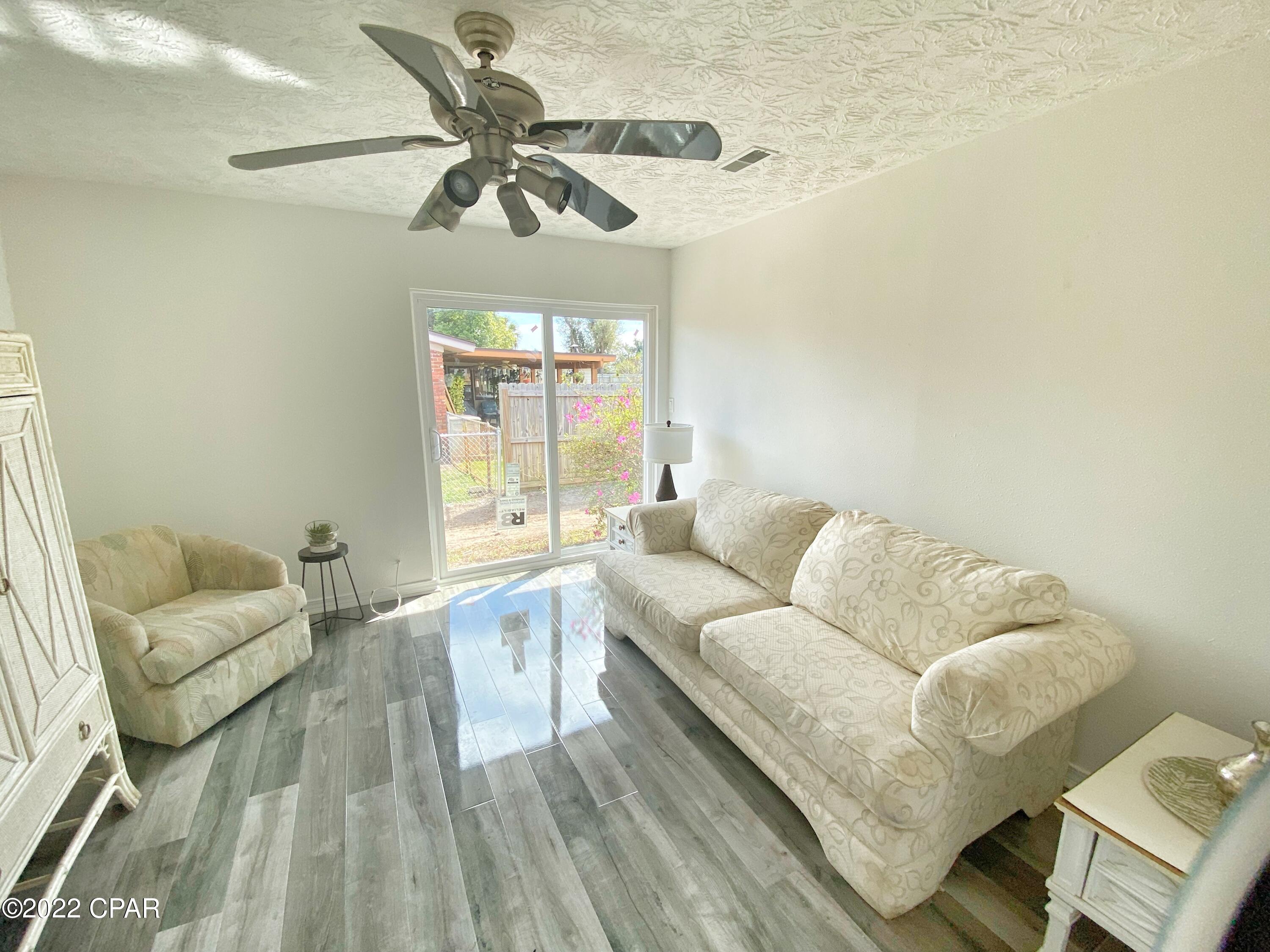 Island View Estates - Residential