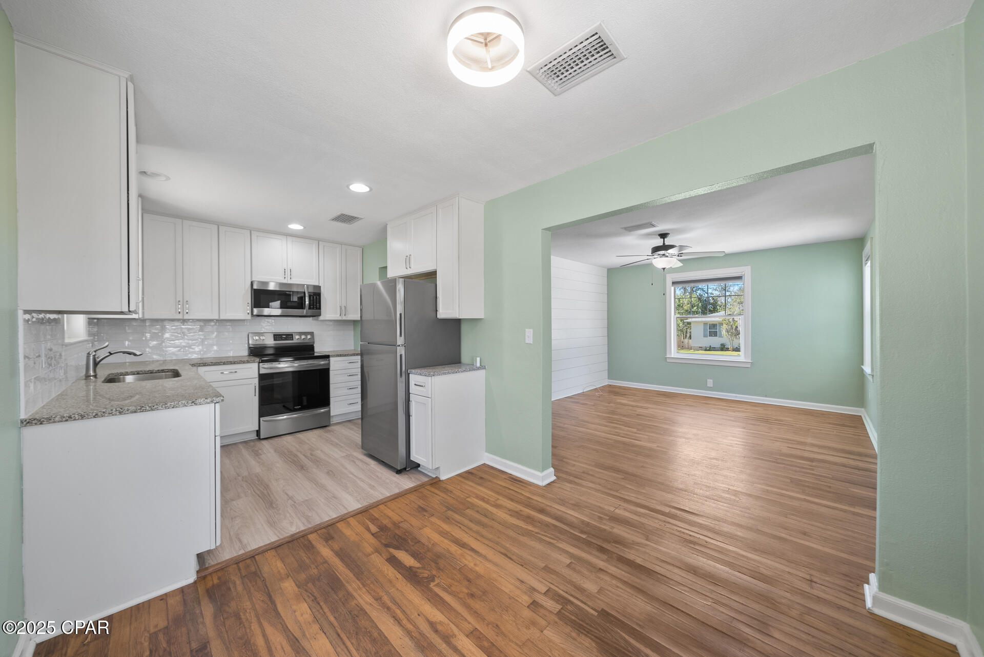 Cove Terrace 2nd Add - Residential