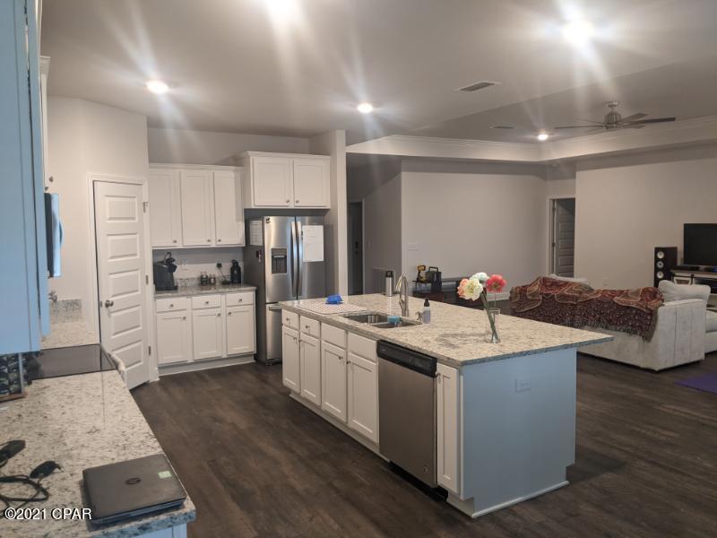 [No Recorded Subdiv] - Residential Lease