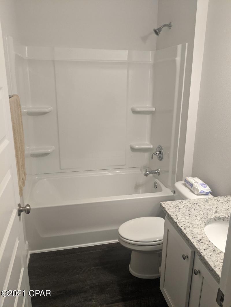 [No Recorded Subdiv] - Residential Lease