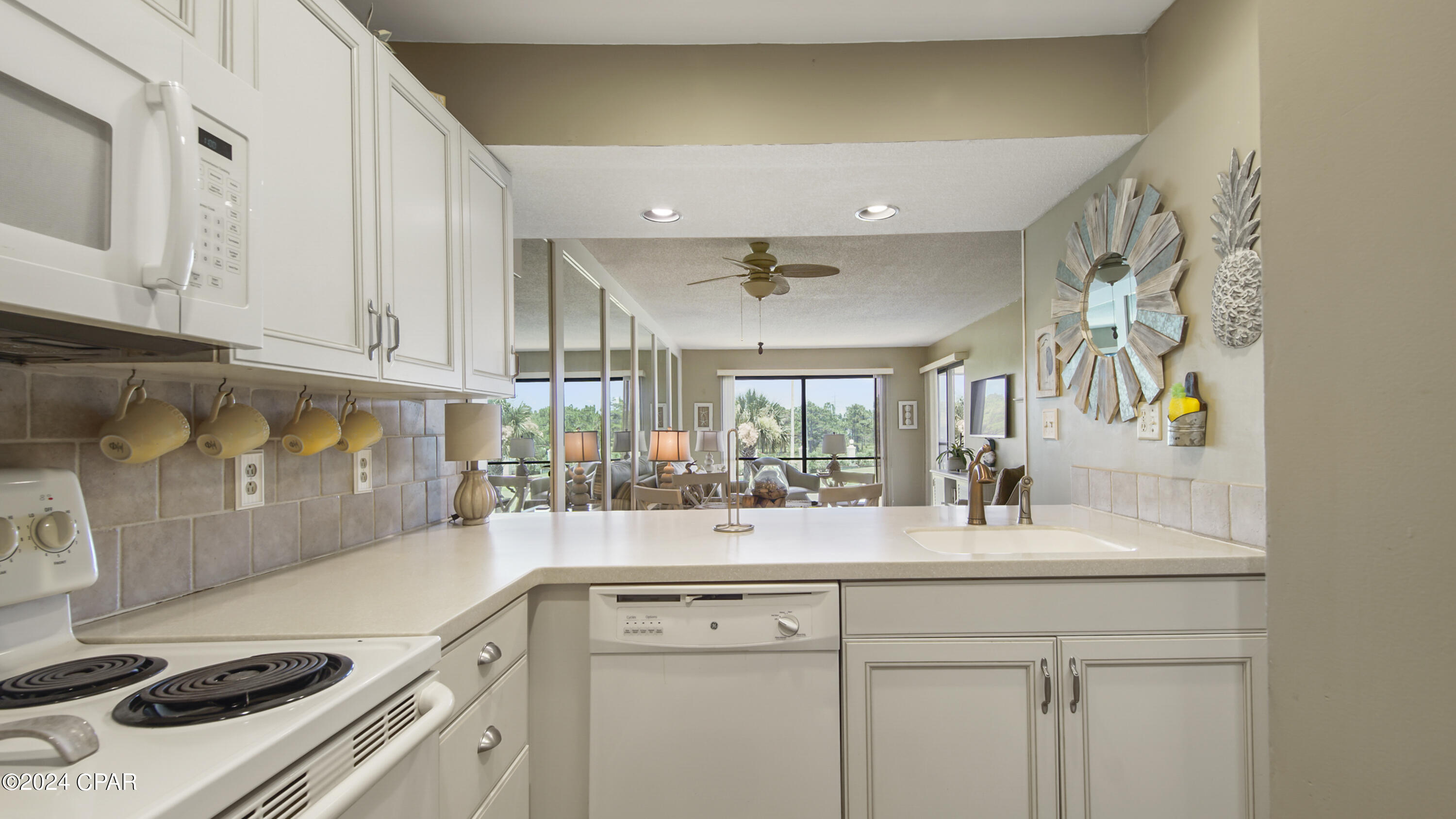 Edgewater Golf Villas V-A - Residential