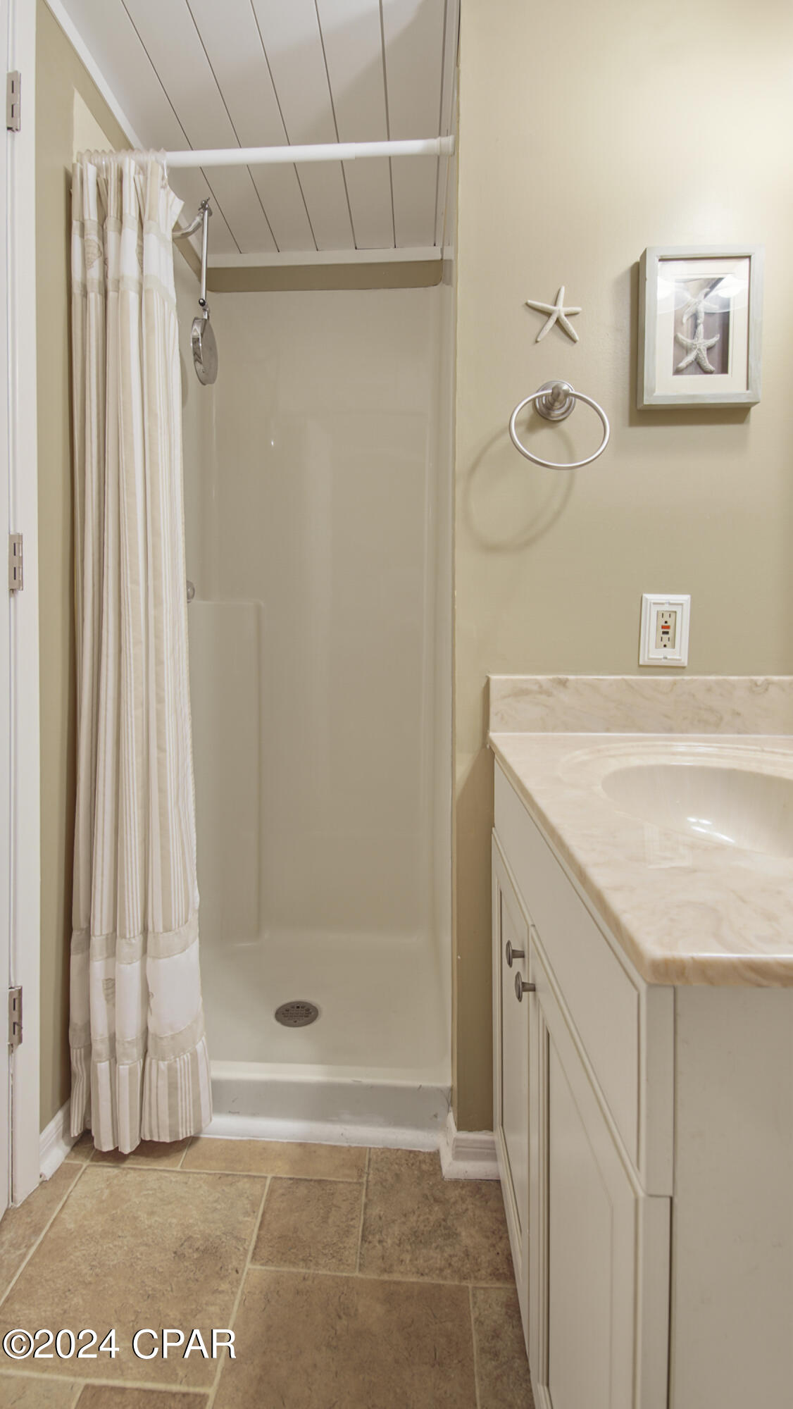 Edgewater Golf Villas V-A - Residential