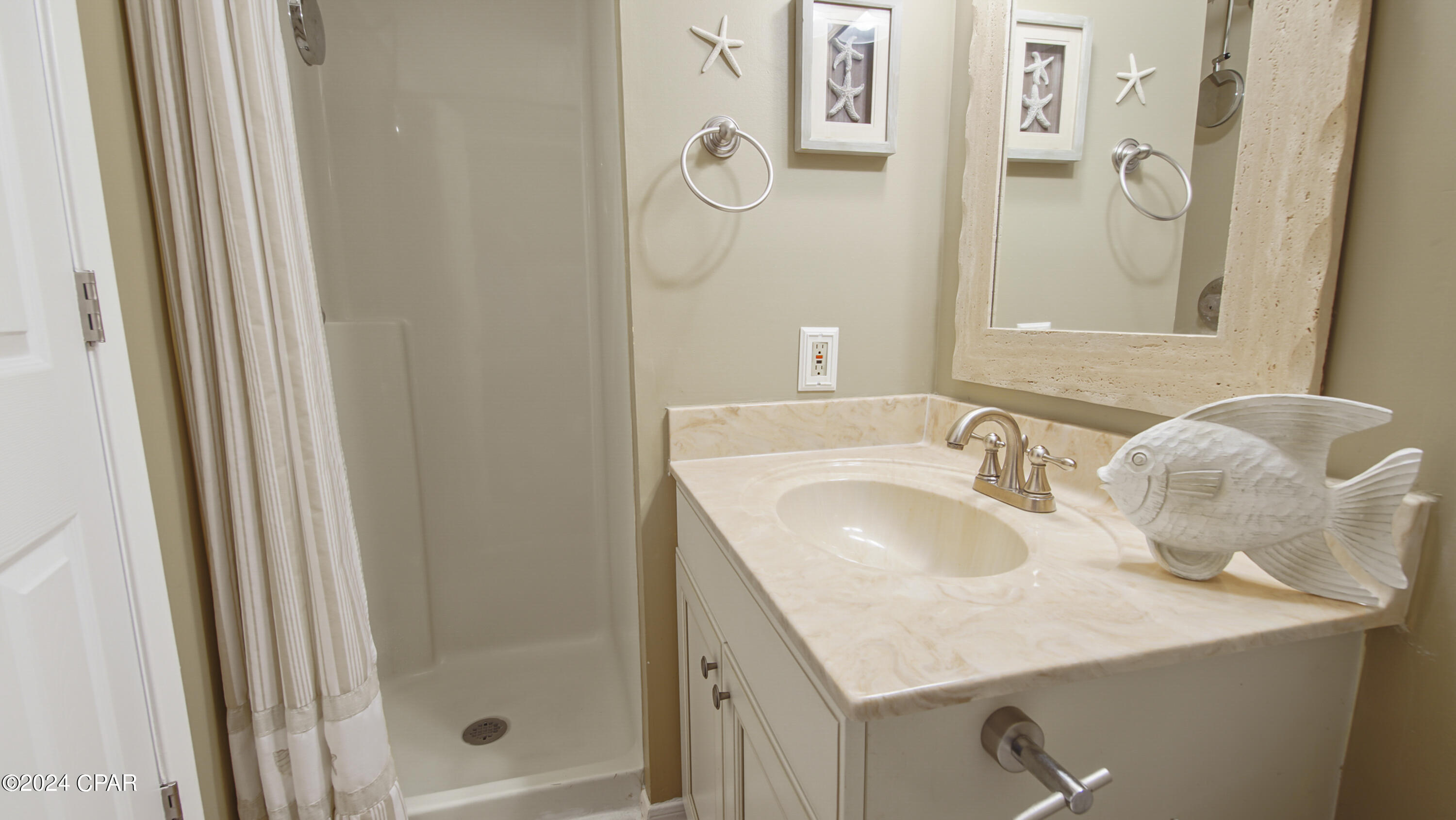 Edgewater Golf Villas V-A - Residential