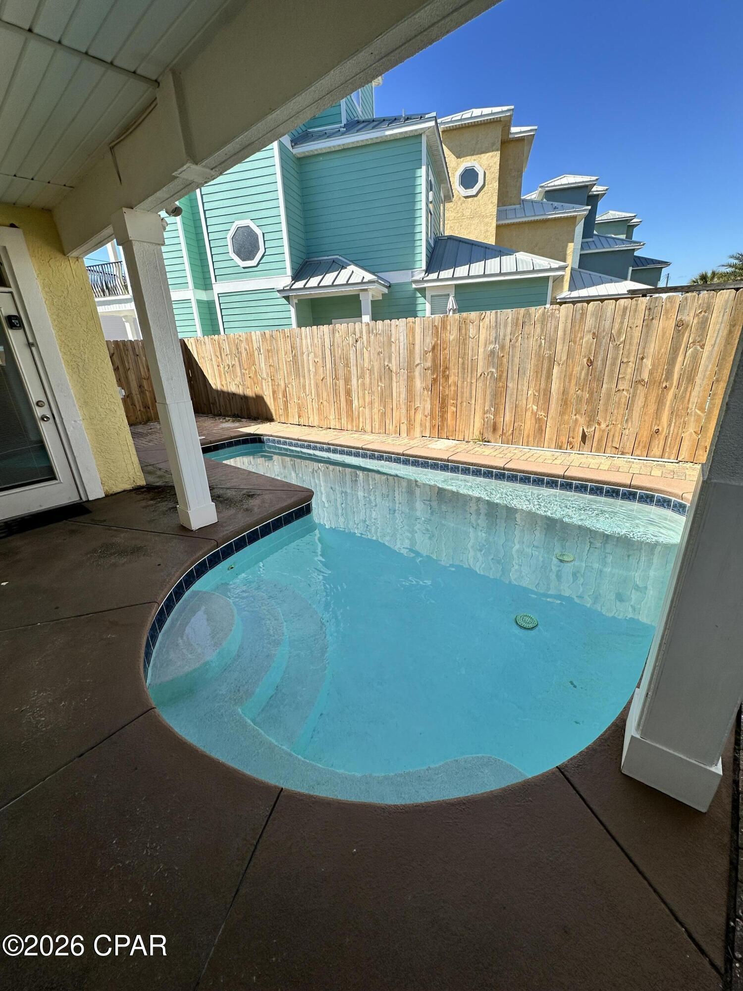 Shores - Residential