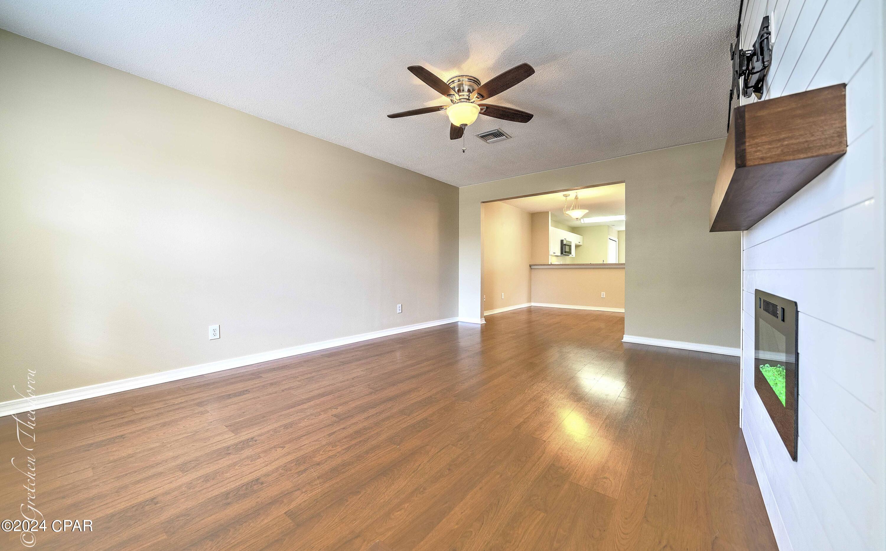 Hammocks - Residential Lease