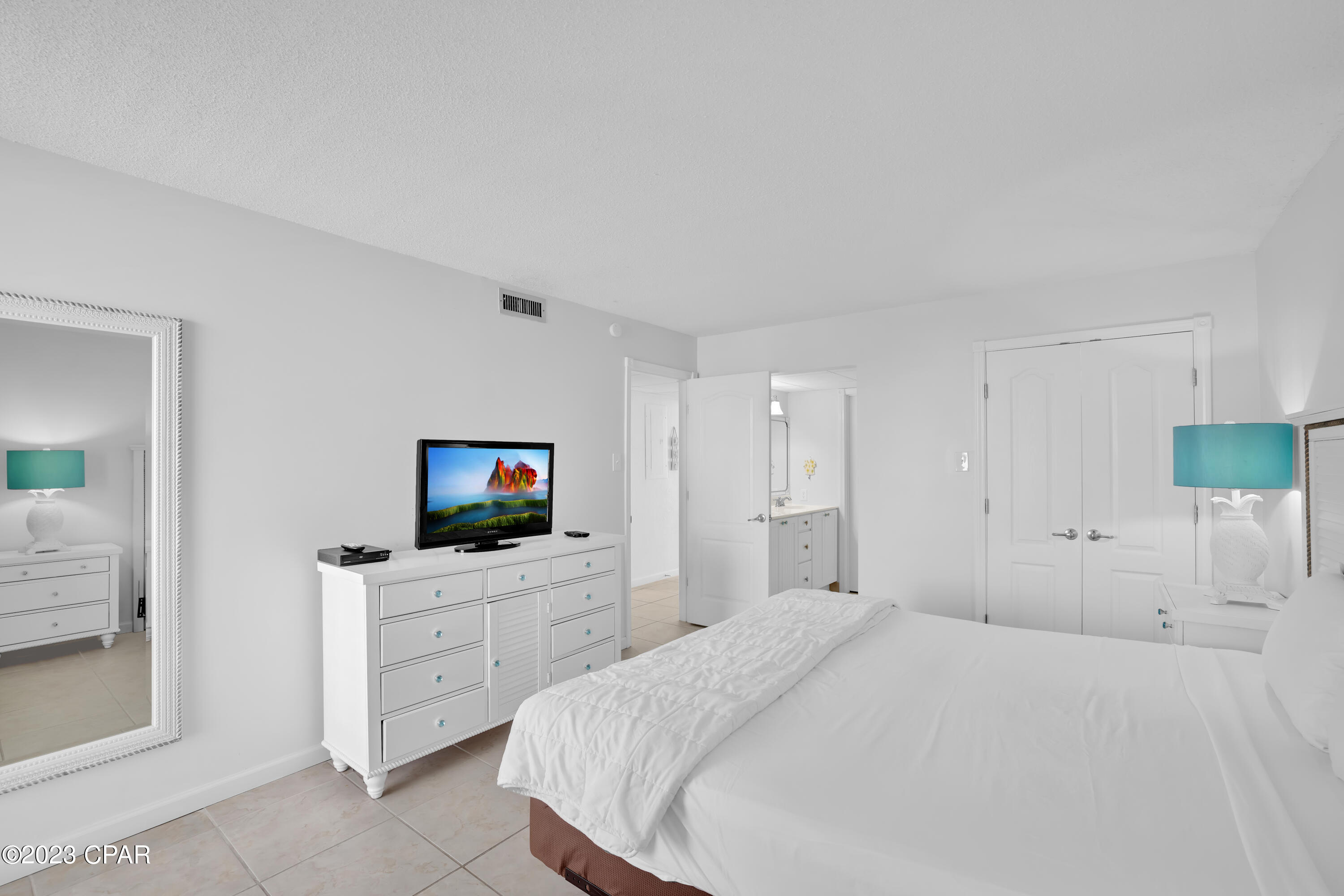 Leeward/Windward Condo - Residential