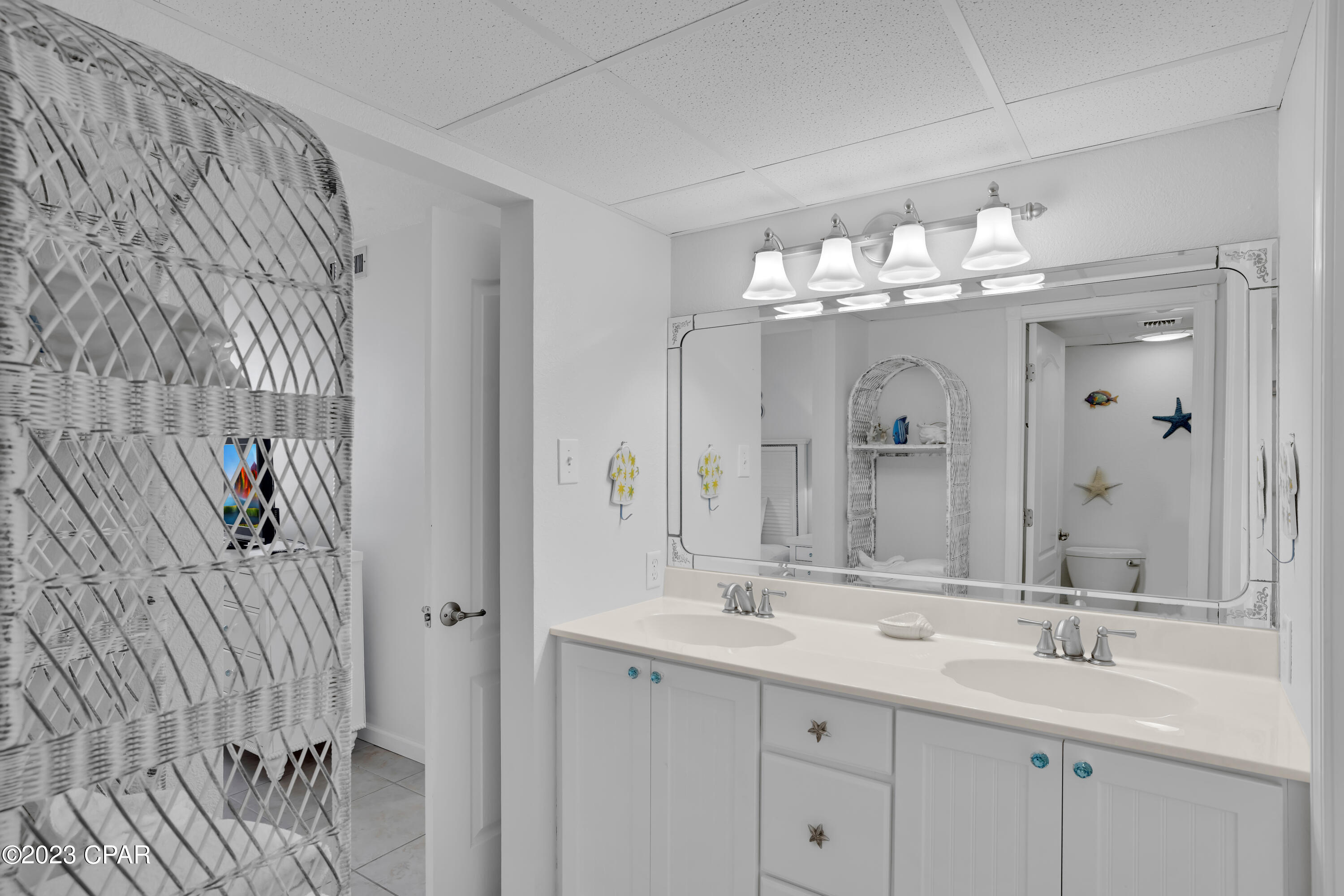 Leeward/Windward Condo - Residential