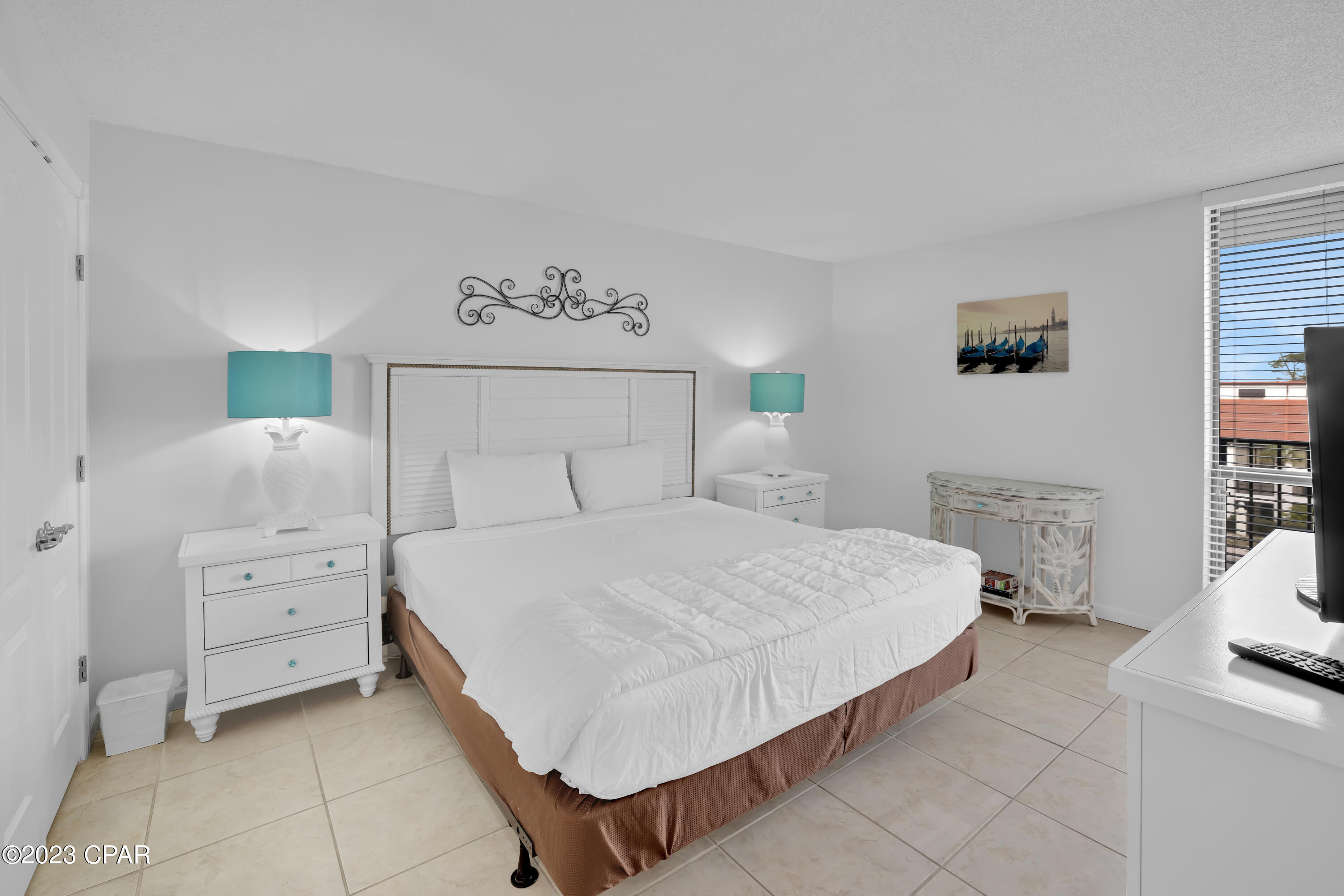 Leeward/Windward Condo - Residential