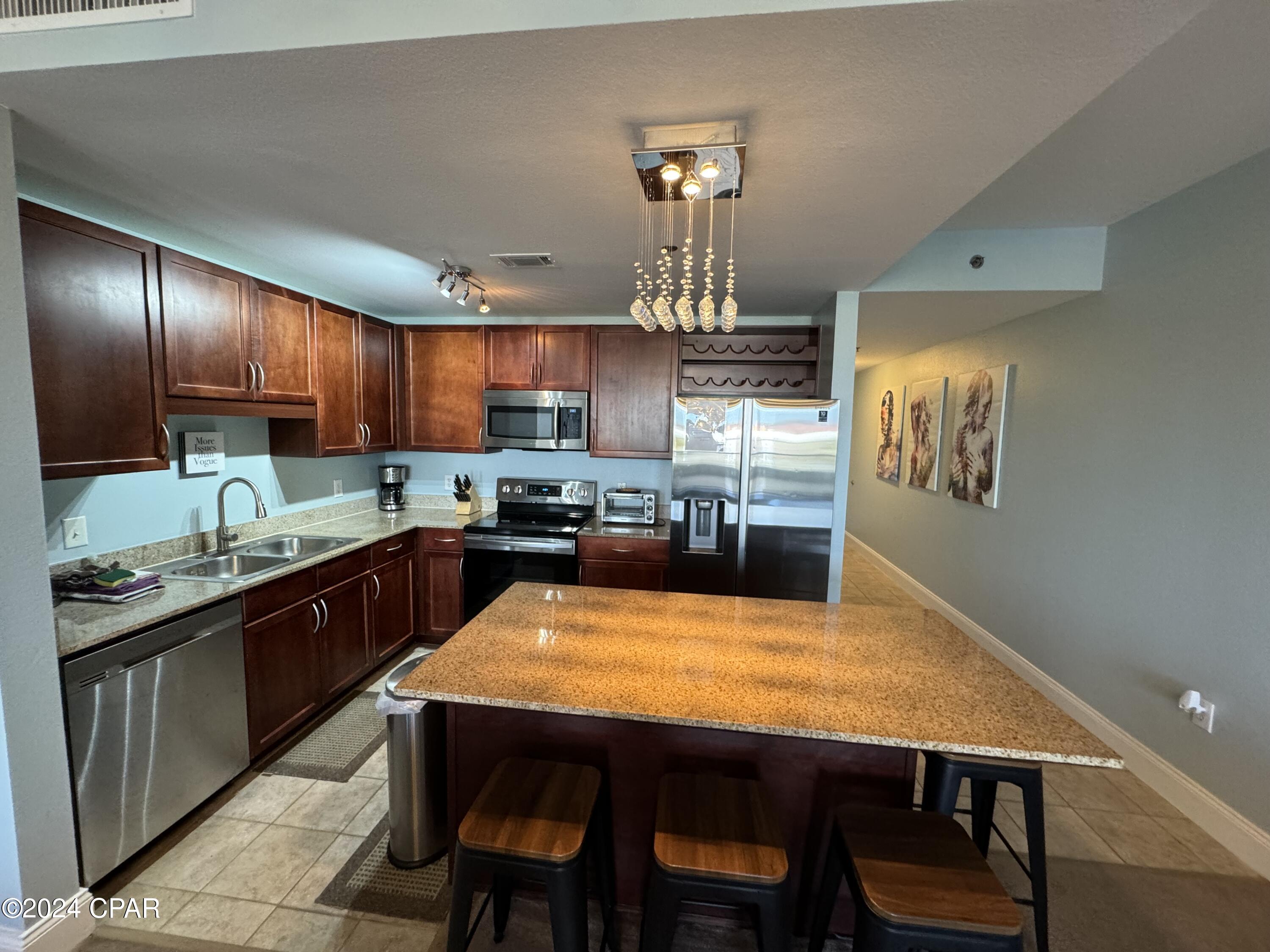 Laketown Wharf - Residential