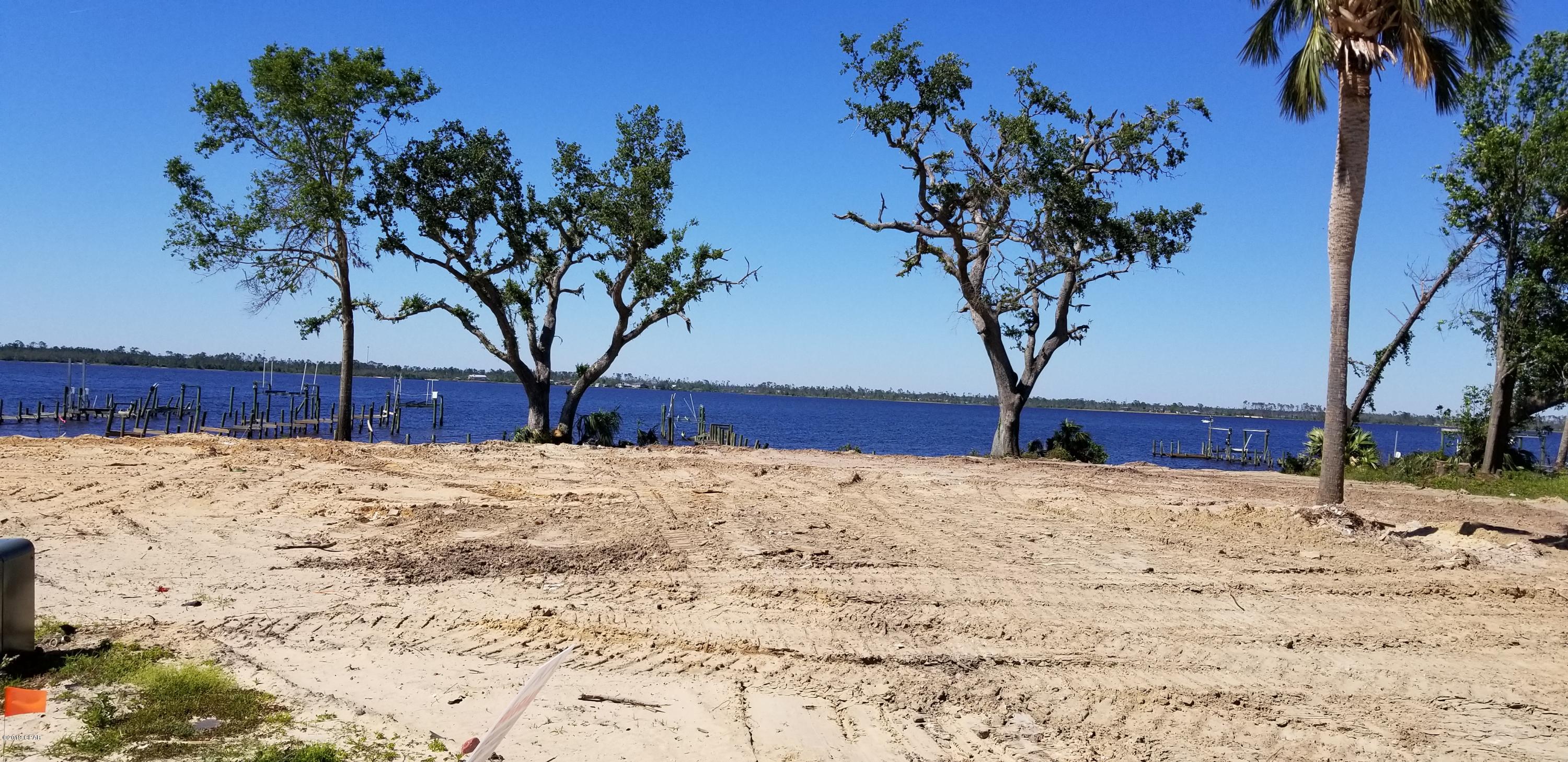 Country Club Harbour Estates - Land