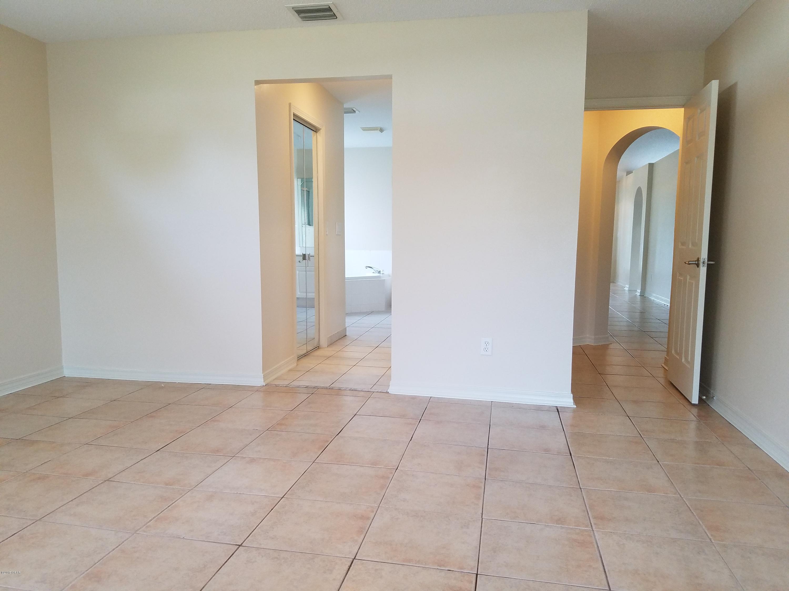 Palmetto Trace Phase 1 - Residential Lease