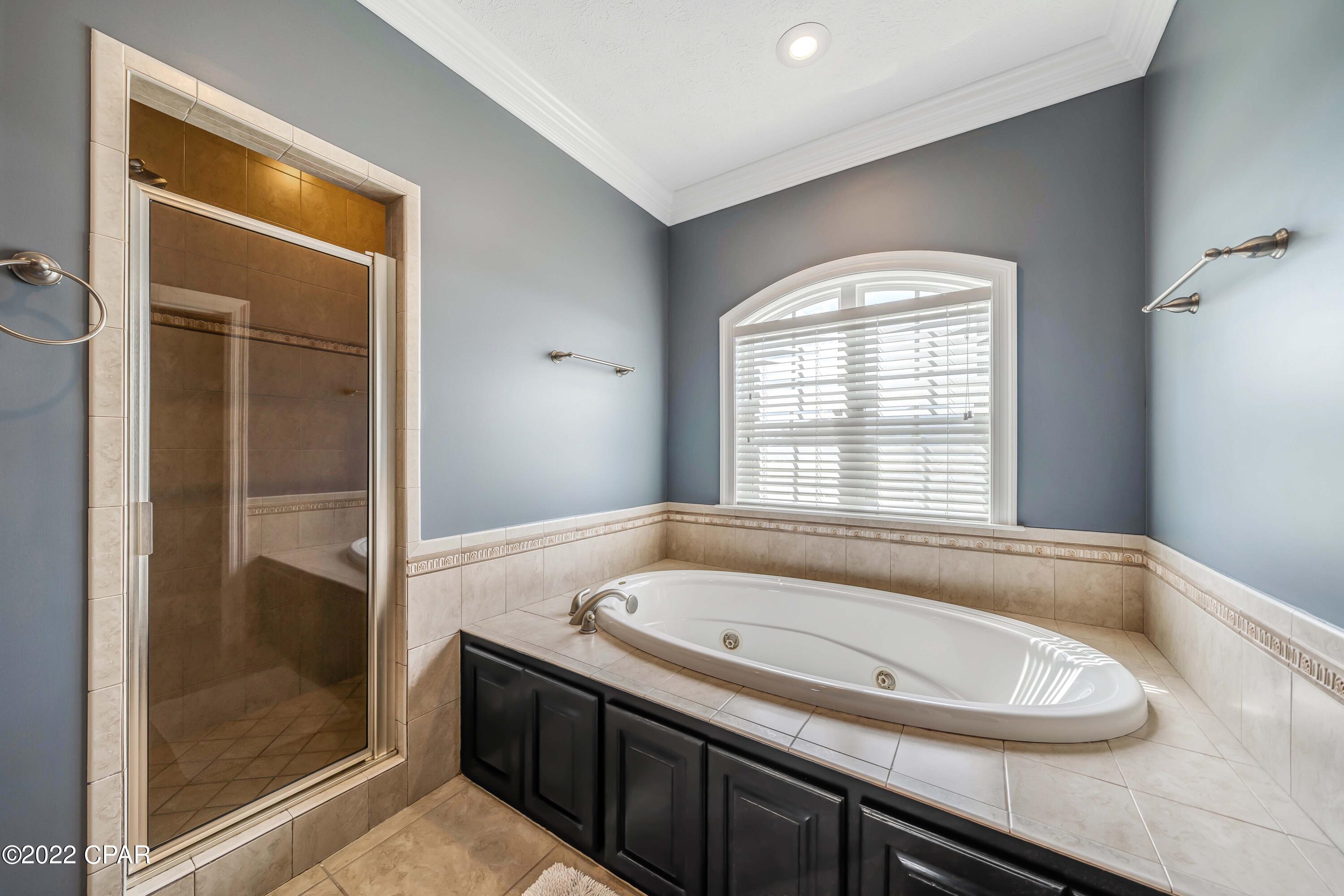 Kirkland Manor - Residential