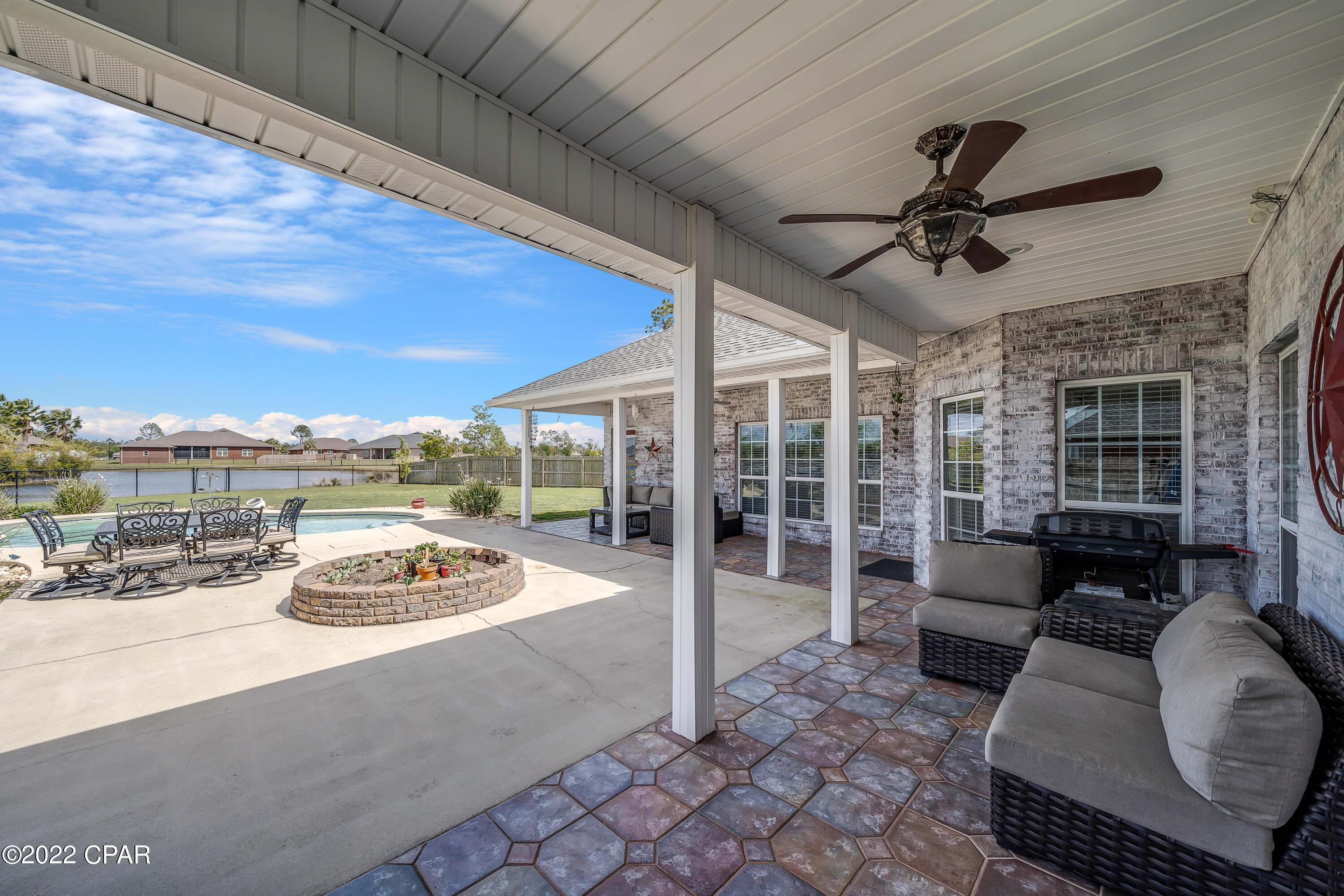 Kirkland Manor - Residential