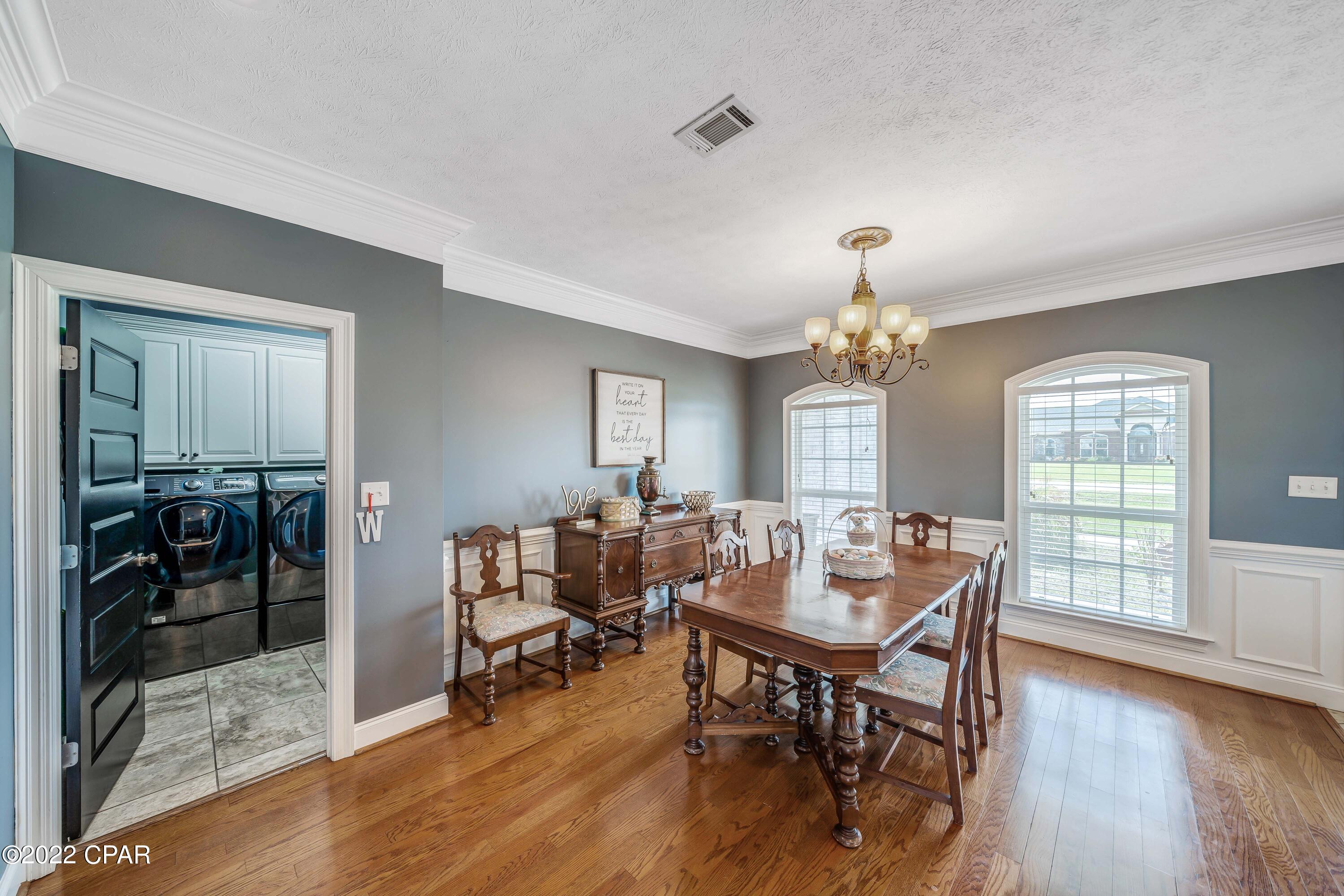 Kirkland Manor - Residential