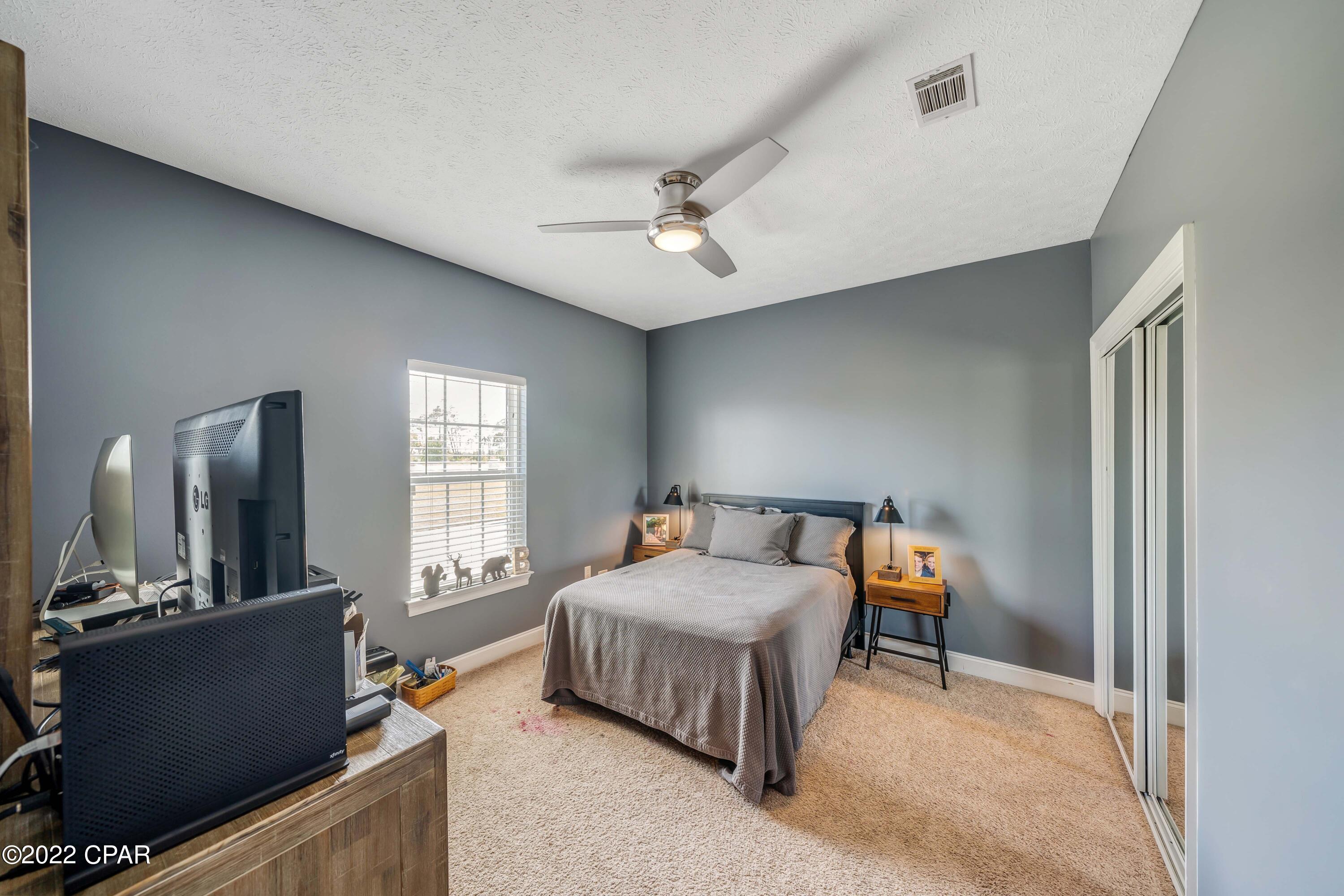 Kirkland Manor - Residential