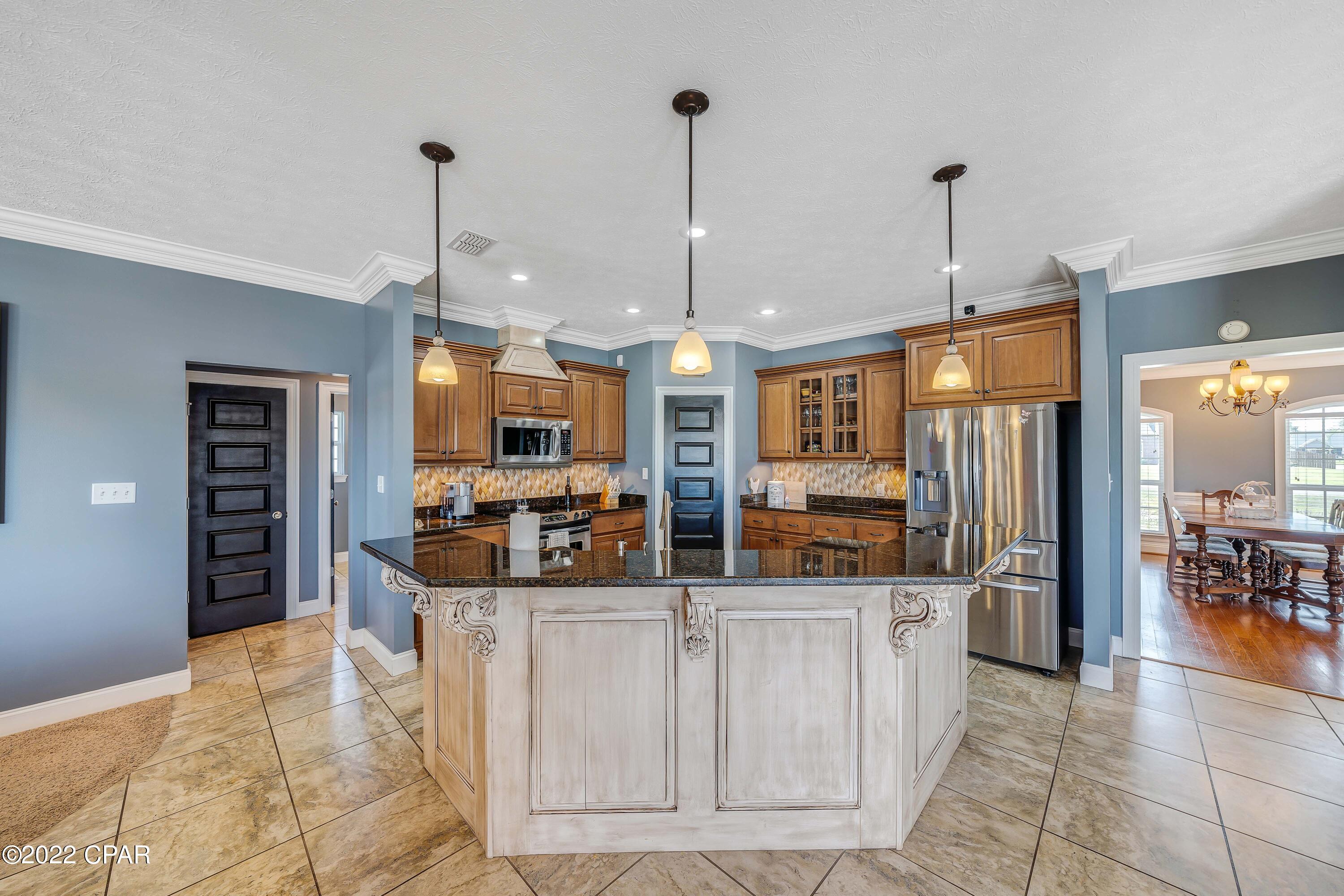 Kirkland Manor - Residential