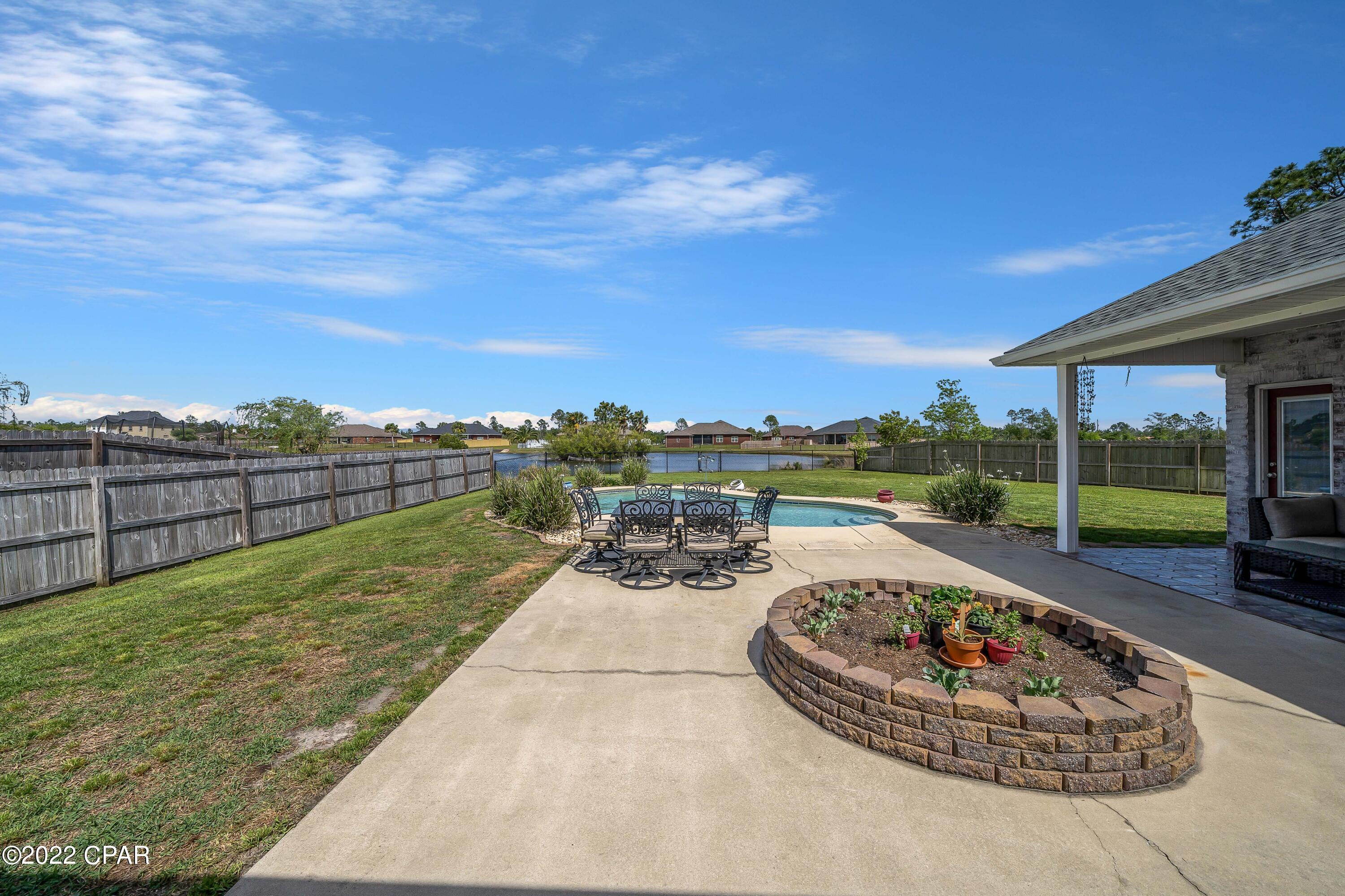 Kirkland Manor - Residential