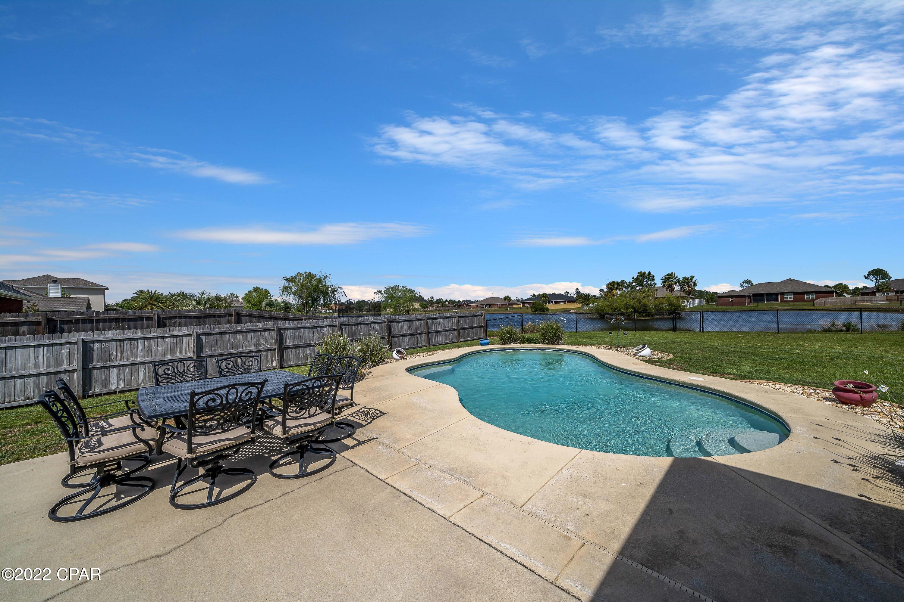 Kirkland Manor - Residential