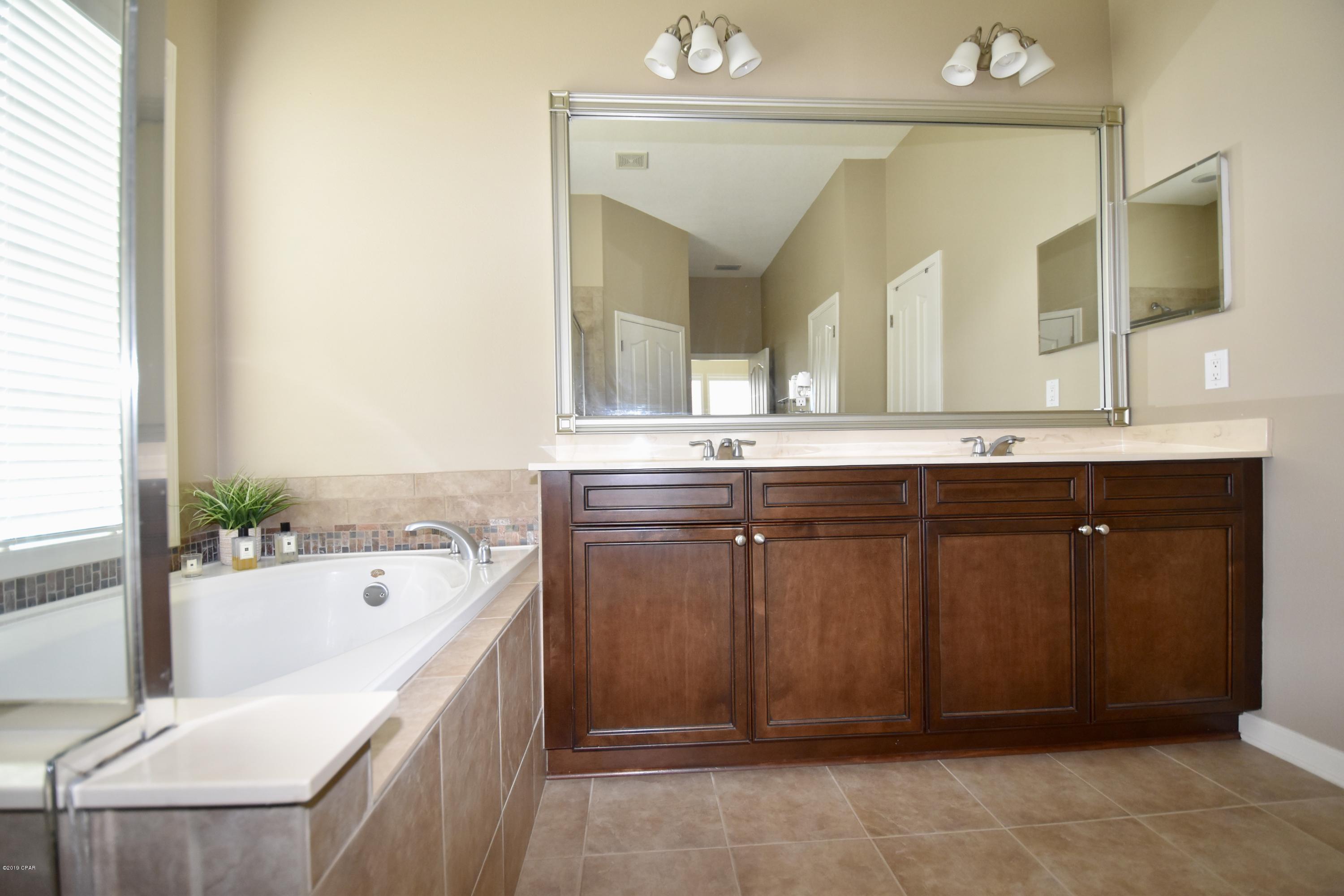 Hawks Landing - Residential