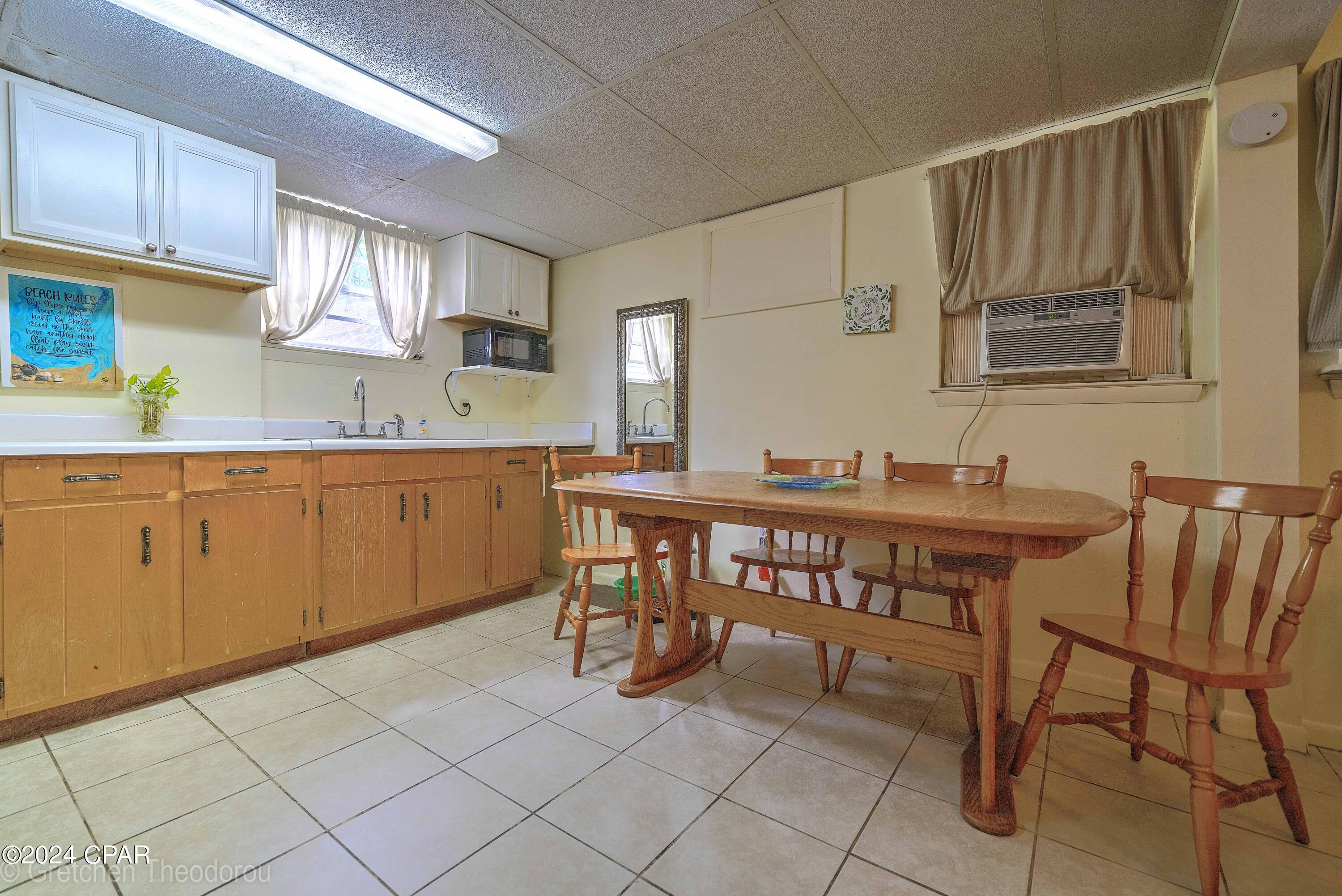 Holiday Beach Unit 14 - Residential