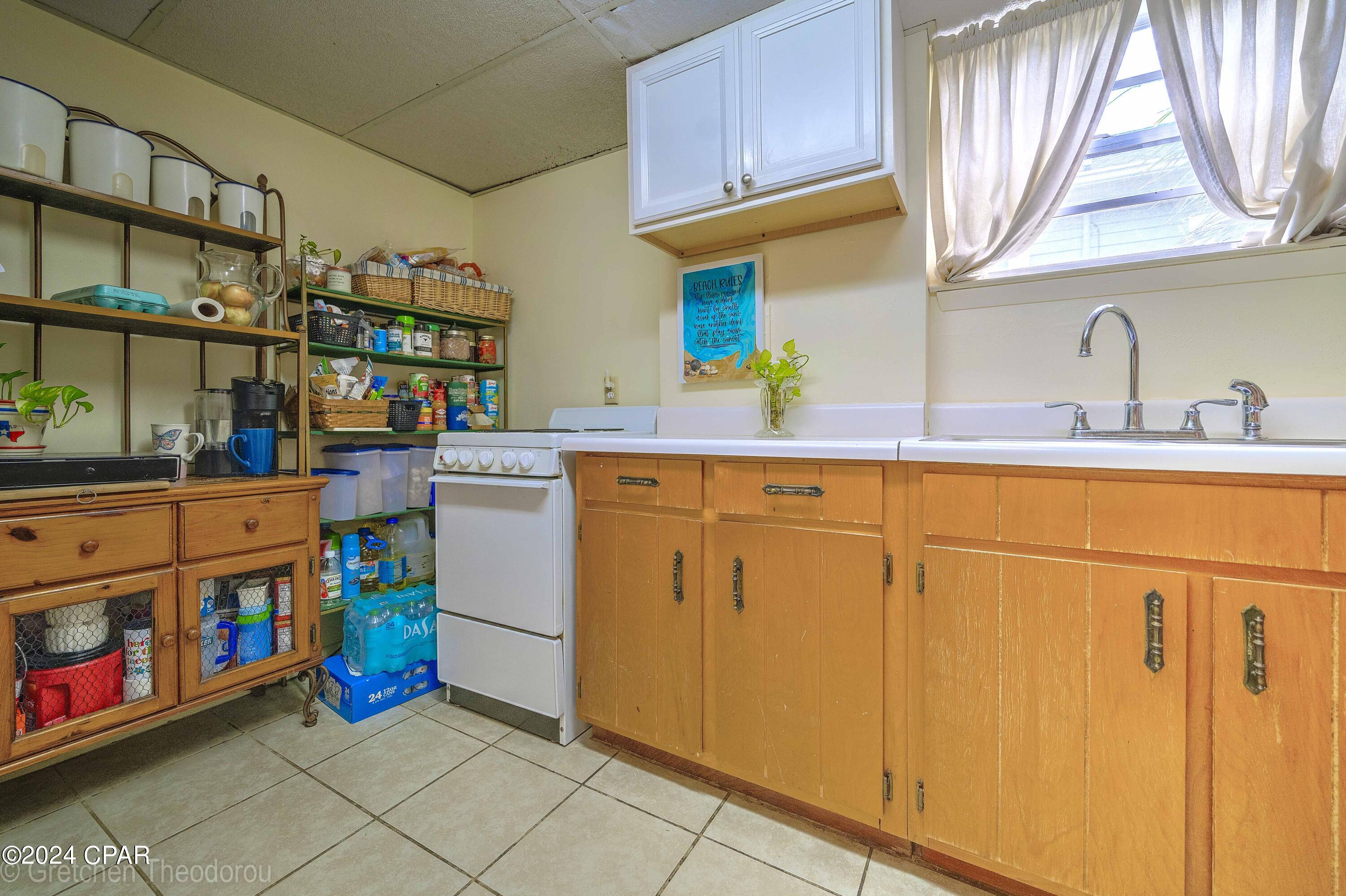 Holiday Beach Unit 14 - Residential