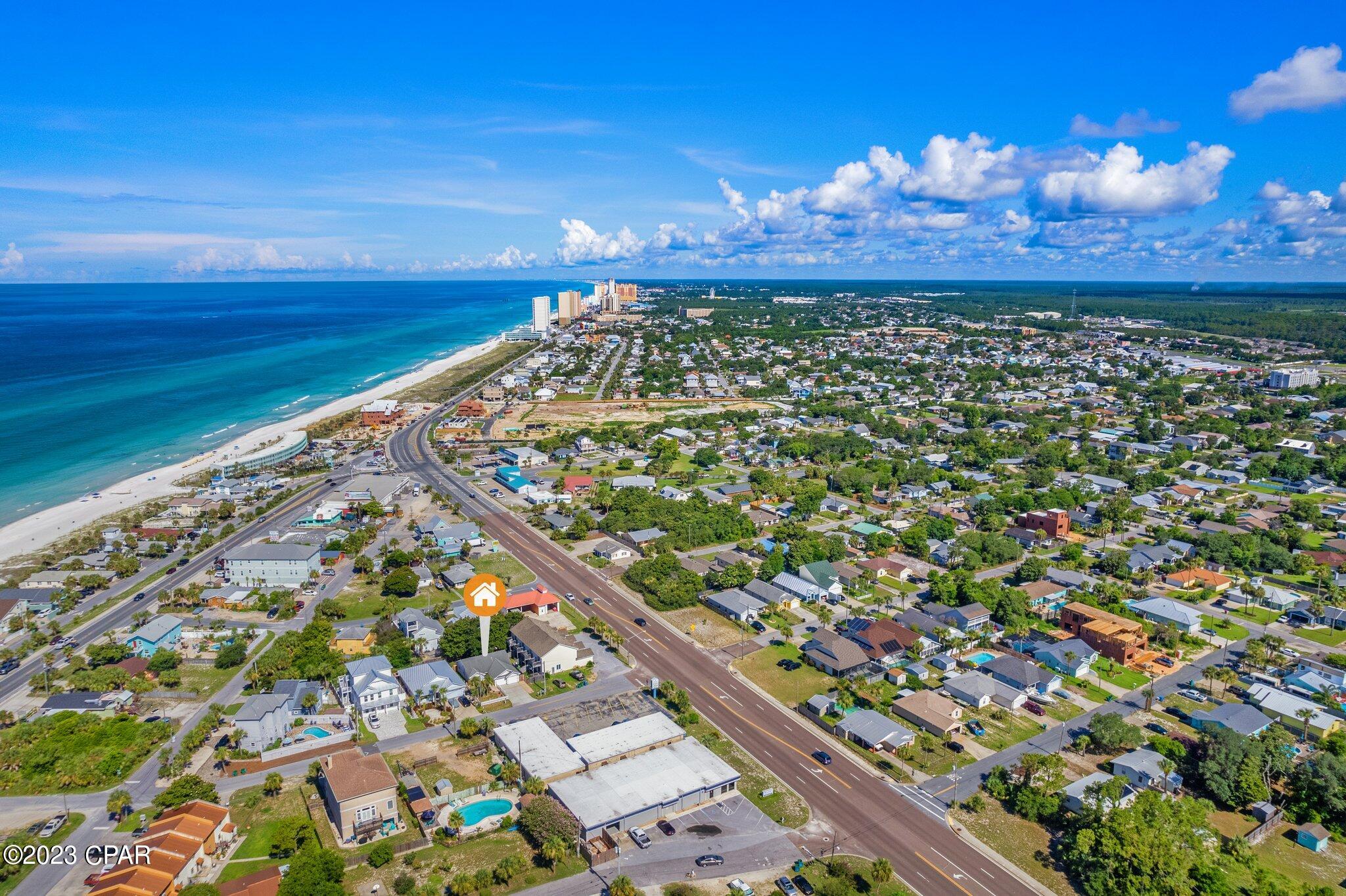 Casa De Las Flores - Residential
