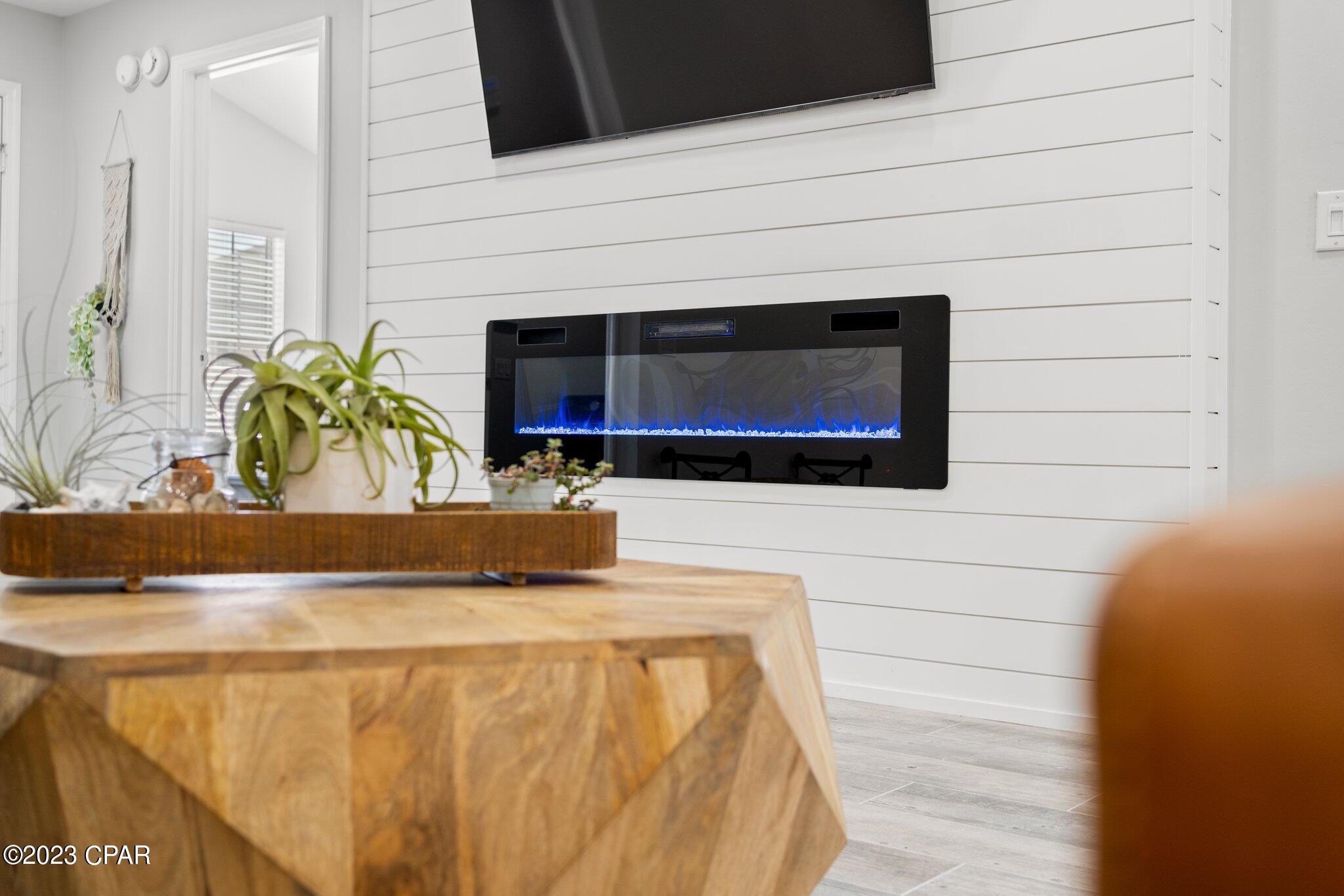 Casa De Las Flores - Residential