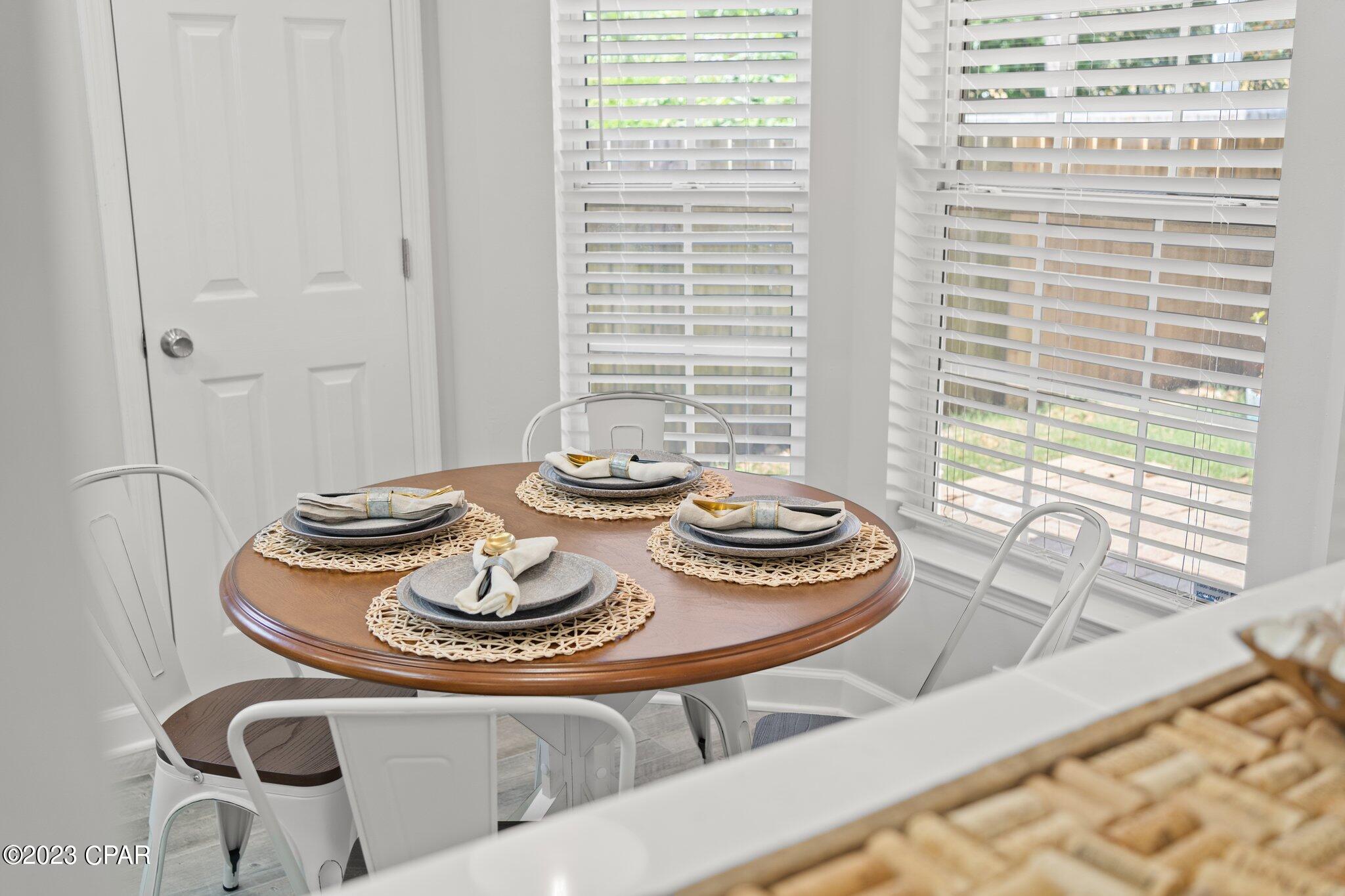 Casa De Las Flores - Residential