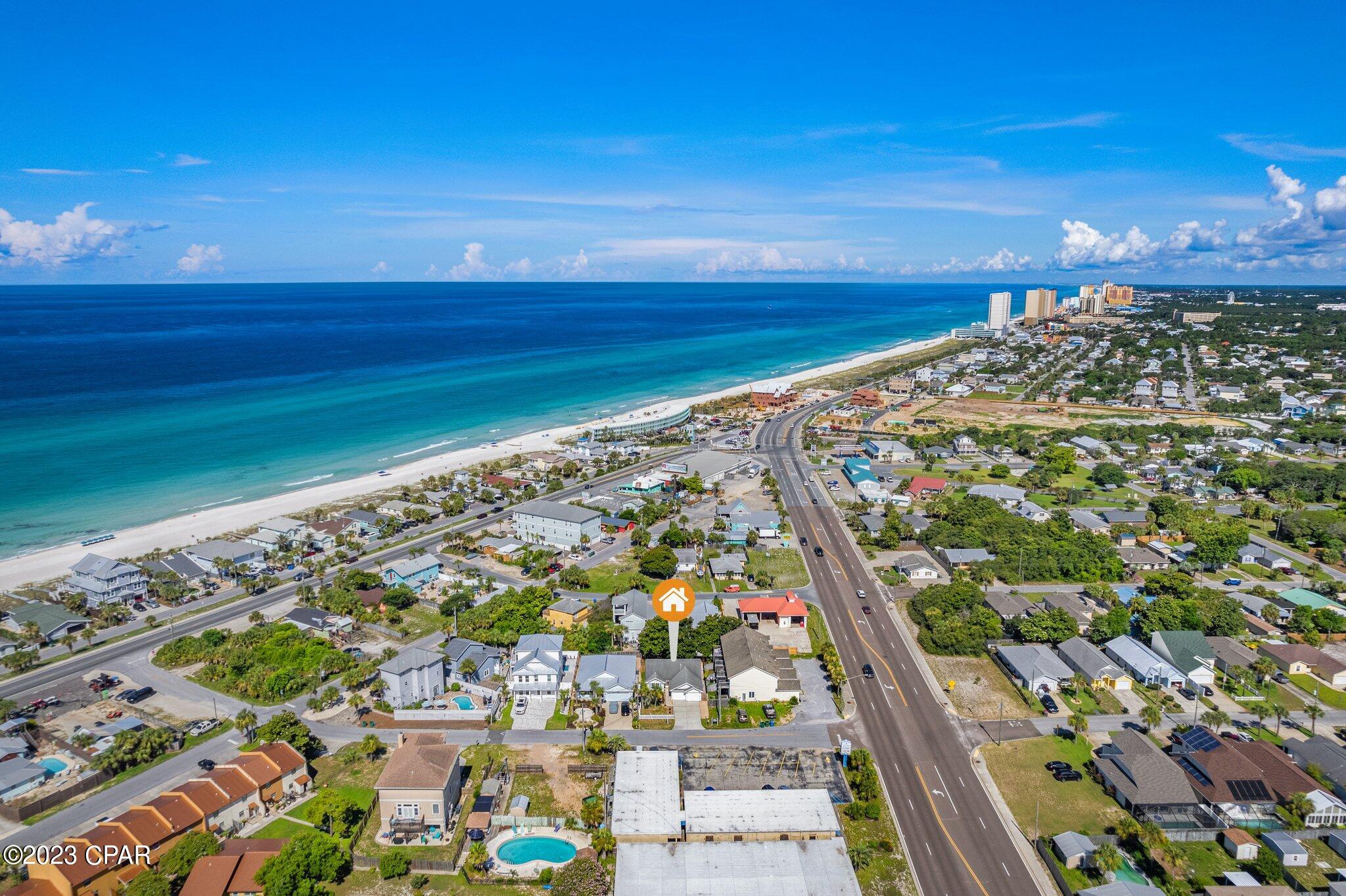 Casa De Las Flores - Residential