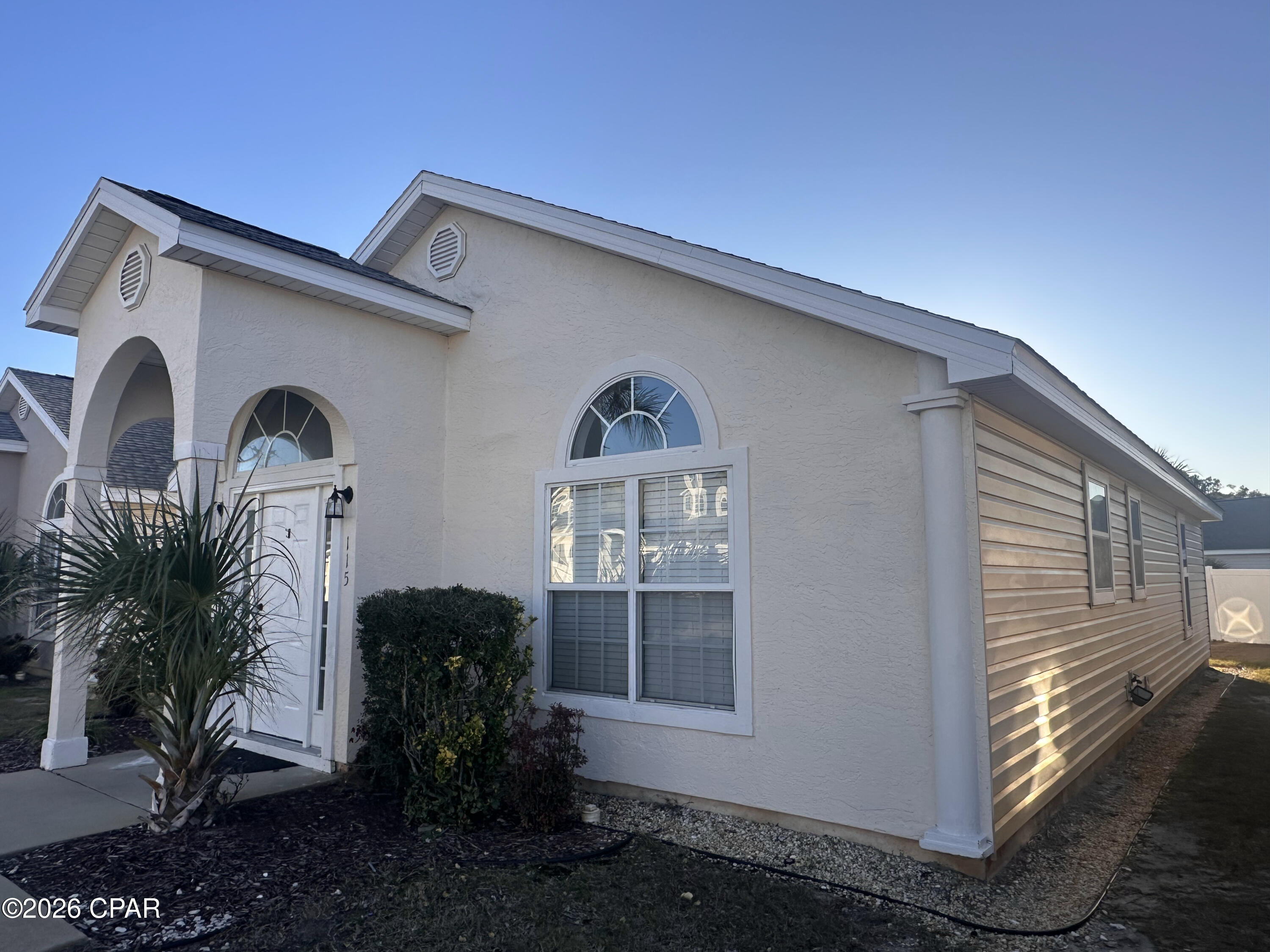 Palm Cove - Residential Lease