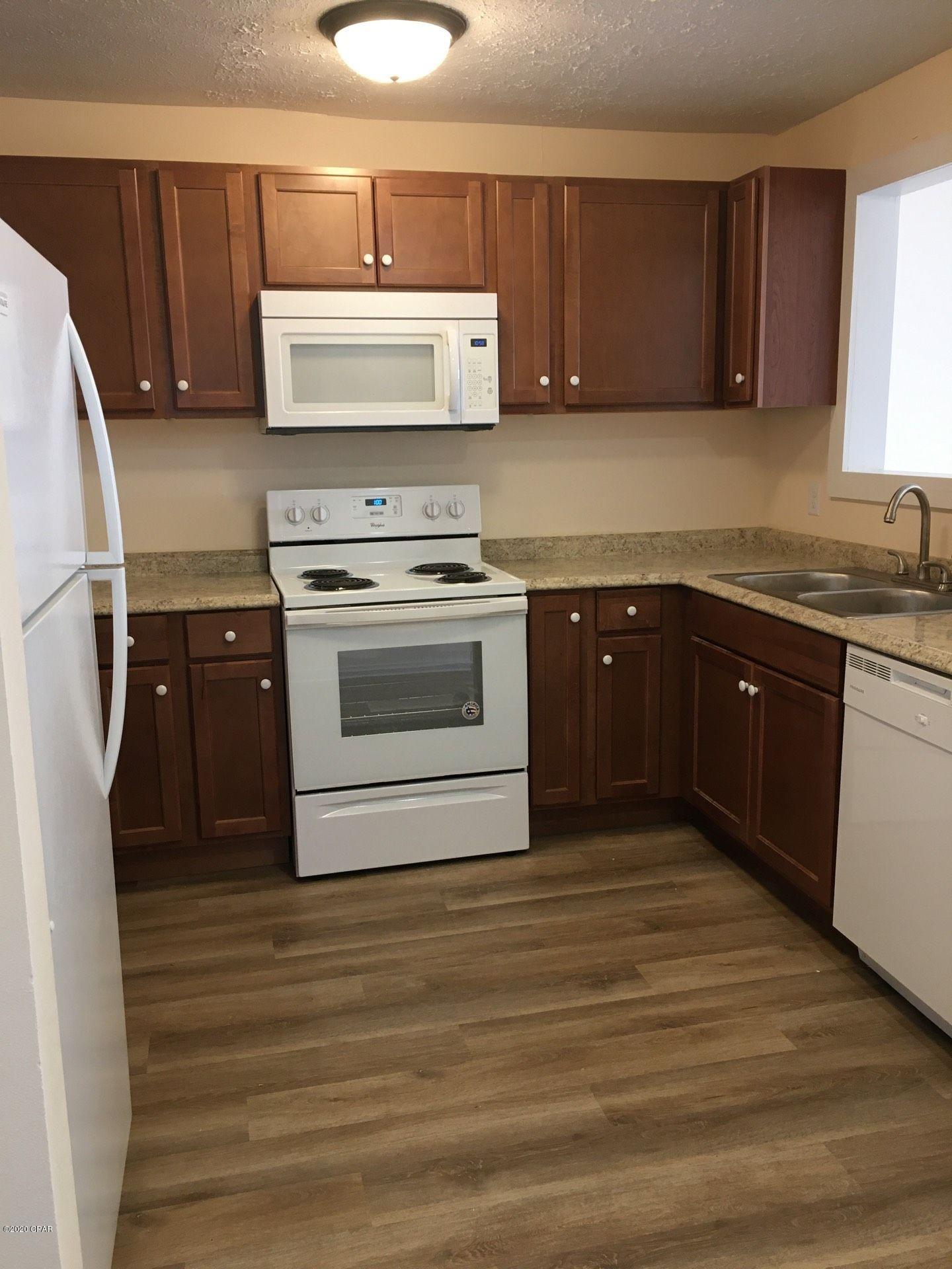 [No Recorded Subdiv] - Residential Lease