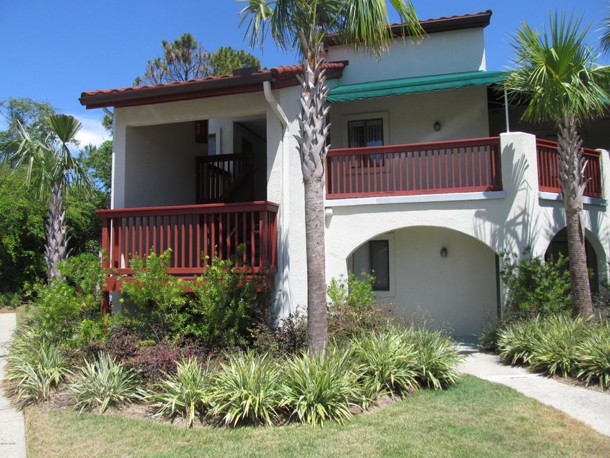 Gated Community- Walk to the beach from this 1 bedroom 1 1/2 bath first floor end unit at St. Thomas Square. This unit also offers a covered back patio. Rental includes  Water, garbage, pest control and basic cable and wi-fi . The complex features a pool and tennis courts. The complex also offers a dock with a 1 year lease you can pay the HOA a dock fee of $50 a year to keep a boat and trailer up to 24-26 ft.