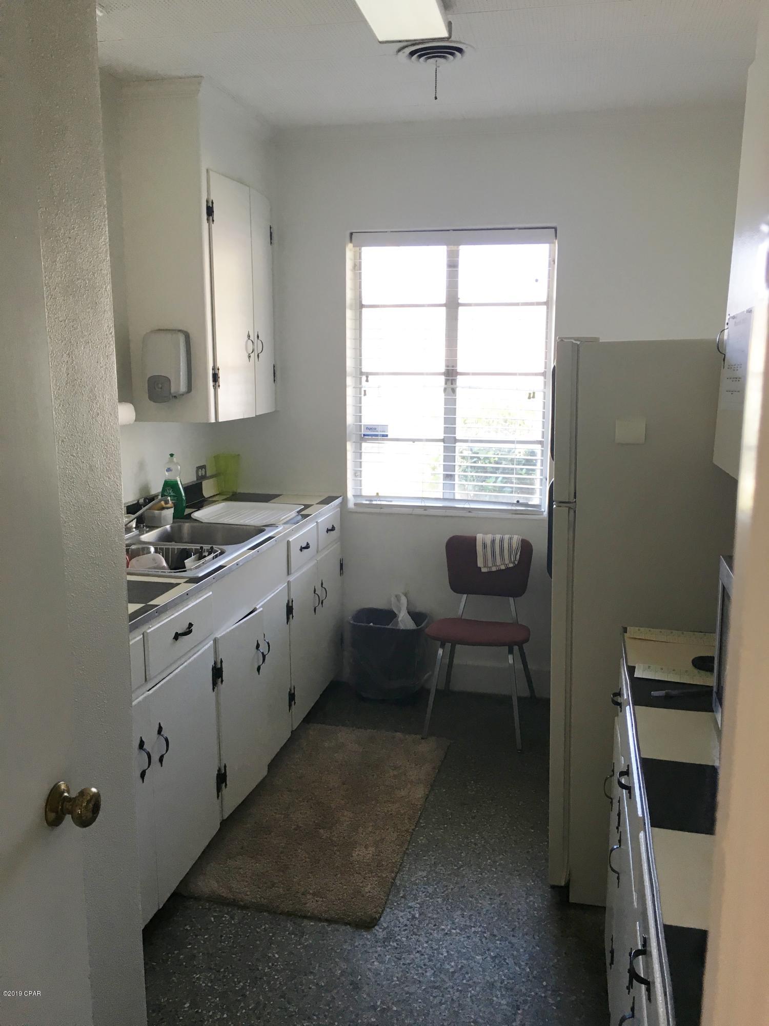 [No Recorded Subdiv] - Commercial Sale