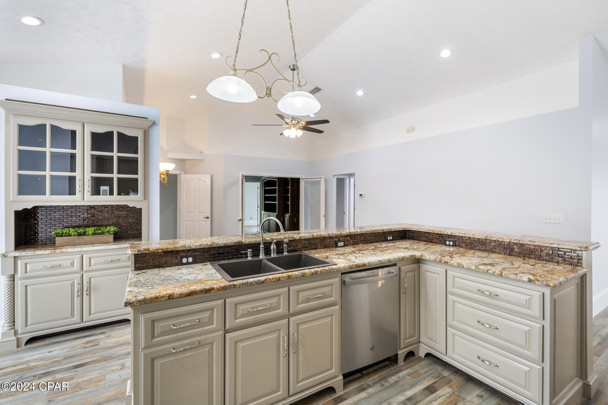 Hiland Heights - Residential