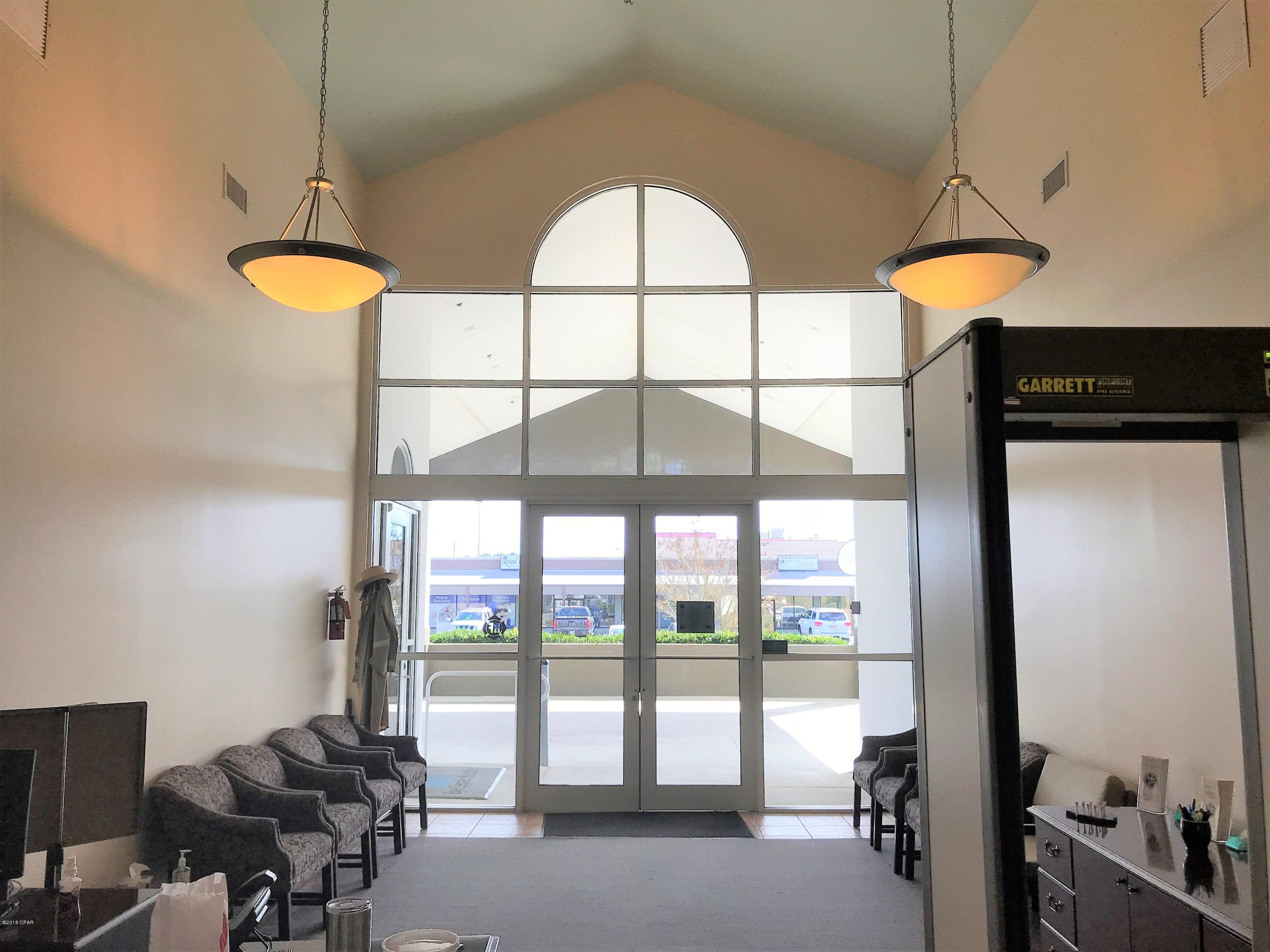 Forest Park - Commercial Lease