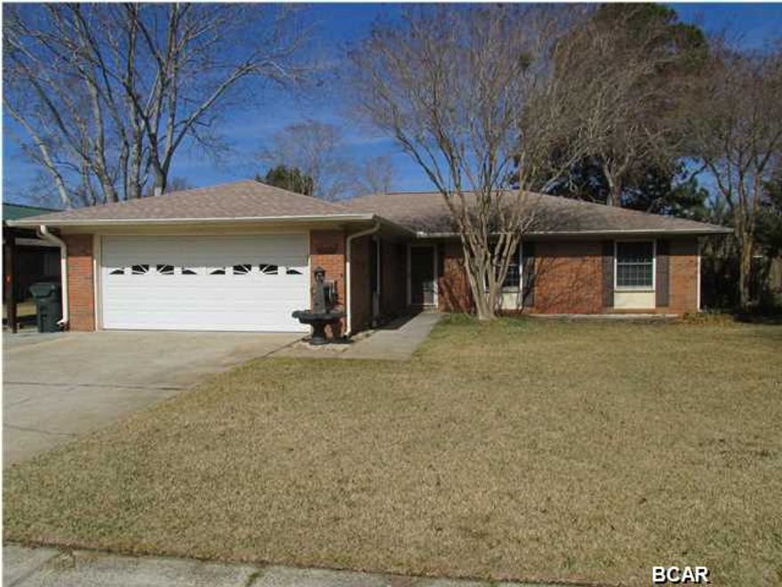 Welcome to your new home! Recently renovated 4Br/2Ba located only minutes from shopping and restaurants. The gorgeous kitchen has new cabinets, granite counter tops, tile back splash, and new KitchenAid appliances. The hardwood floors and crown molding in the kitchen and dining room perfectly compliment the granite and tile color scheme. The Master bath has been totally remodeled with a Corian counter, new tile, and a totally tiled shower. Both Bathrooms have the American Standard Champion4 toilets(the one you can flush golf balls with, but I do not recommend trying this). The roof and windows are only 4 years old. There's even a pole barn for your boat or camper. Great area, great price, make your appointment today!