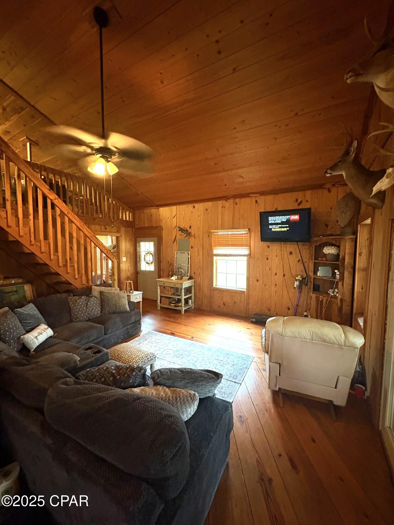 [No Recorded Subdiv] - Land