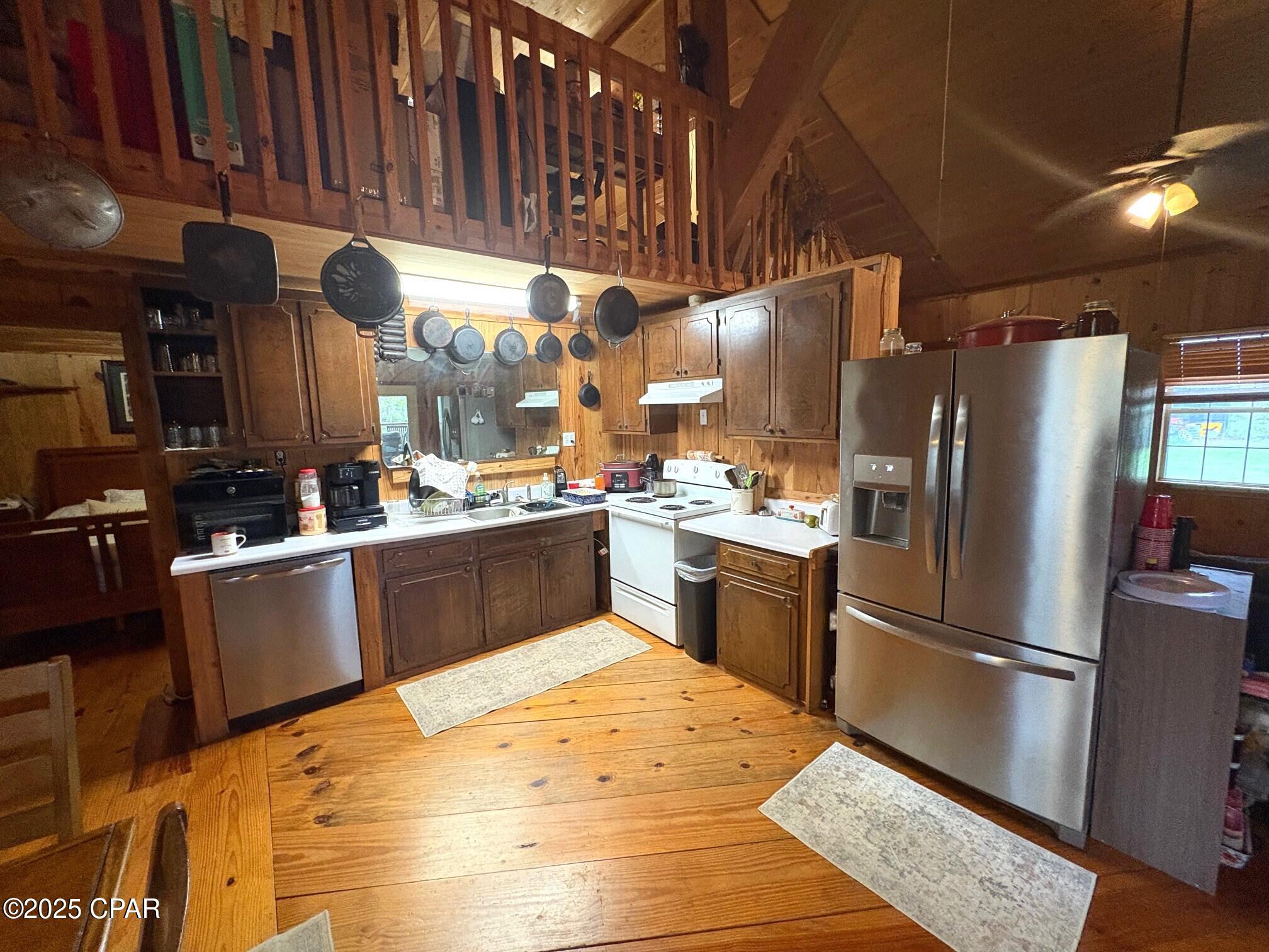 [No Recorded Subdiv] - Land