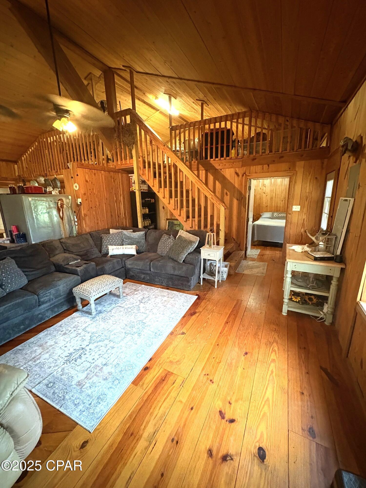 [No Recorded Subdiv] - Land