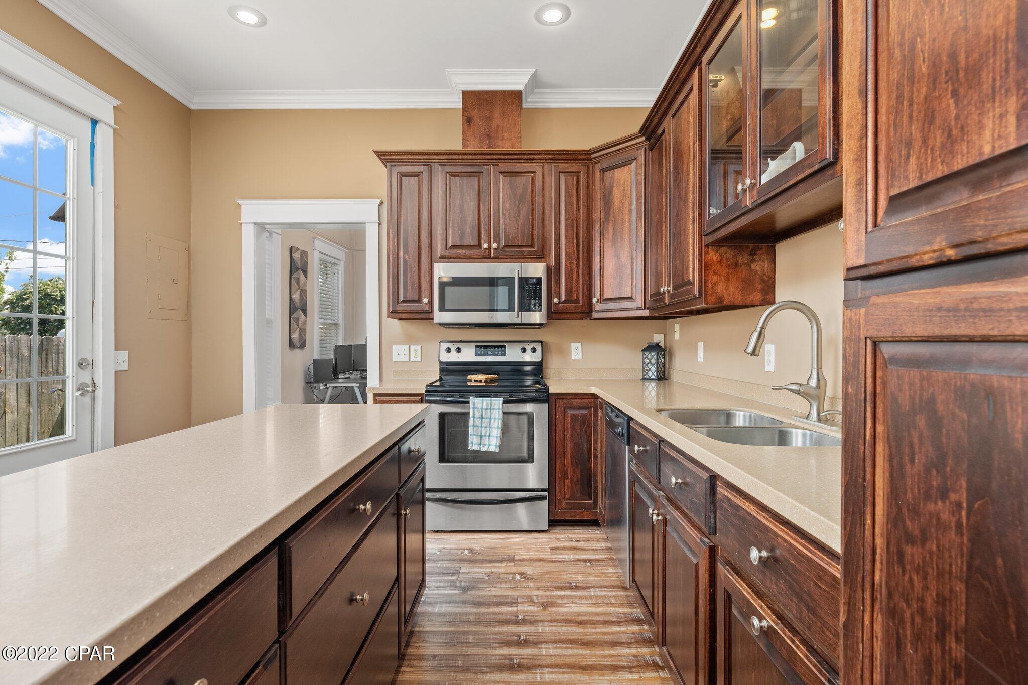 [No Recorded Subdiv] - Residential