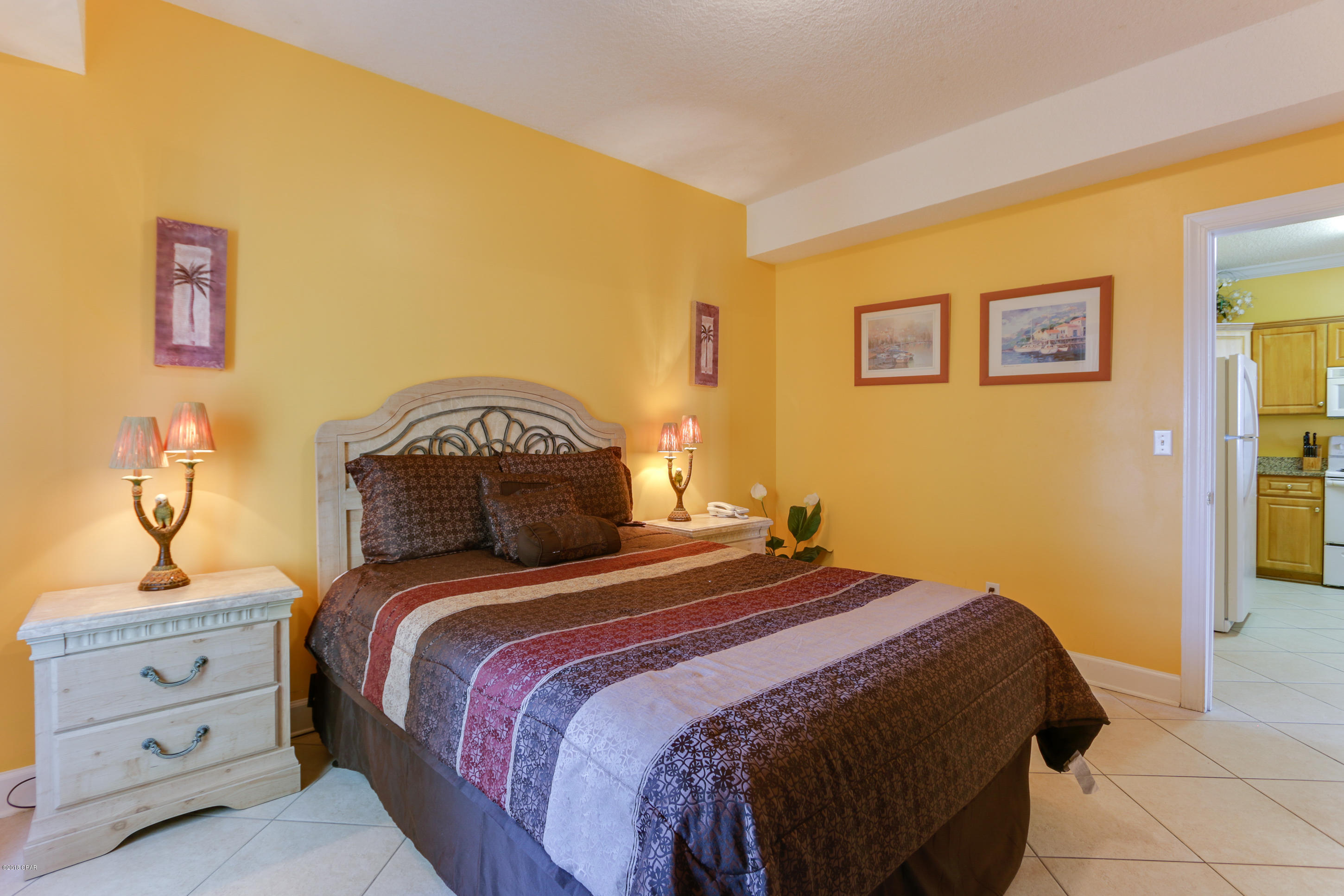 Twin Palms Resort - Residential