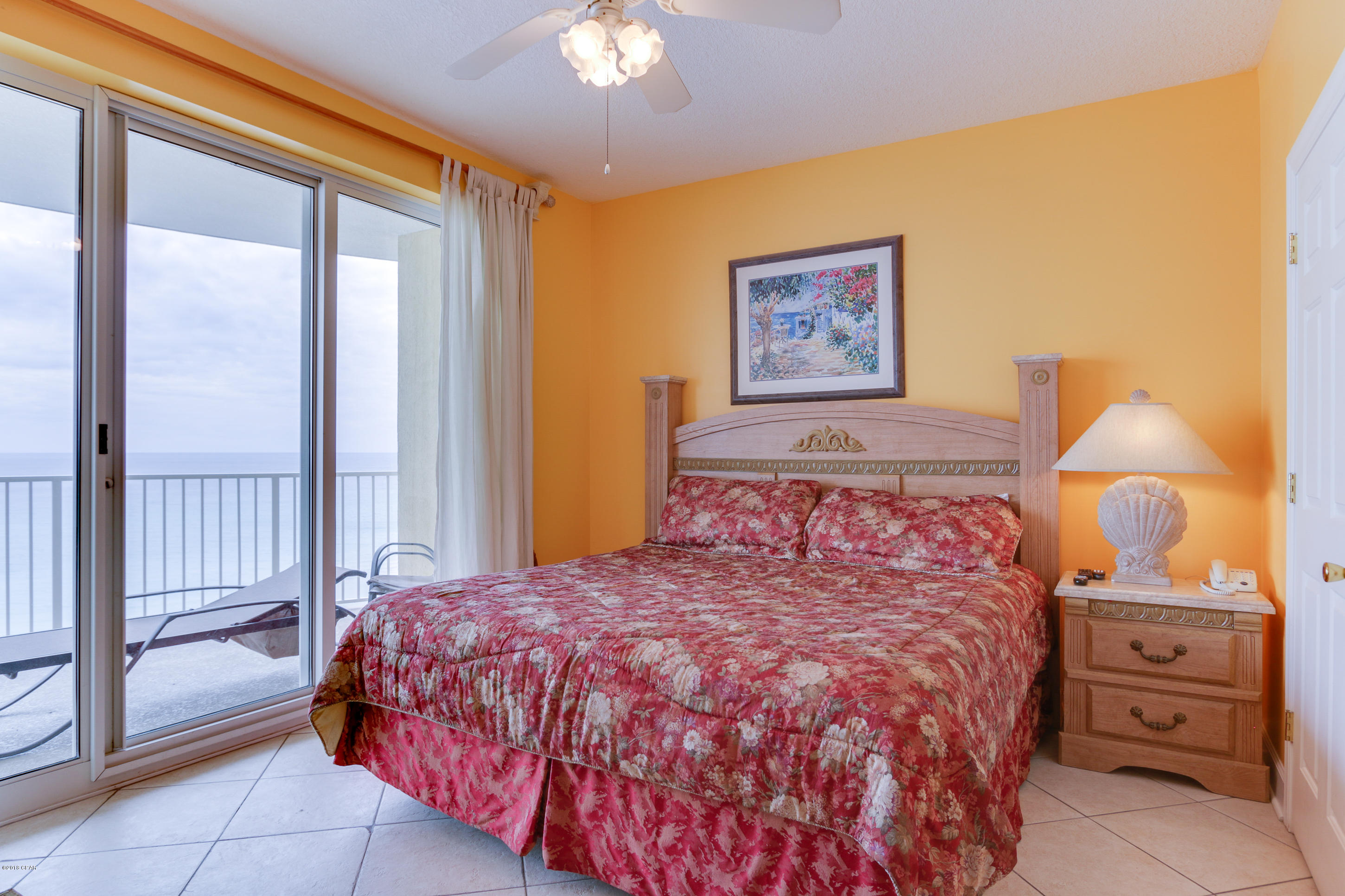 Twin Palms Resort - Residential