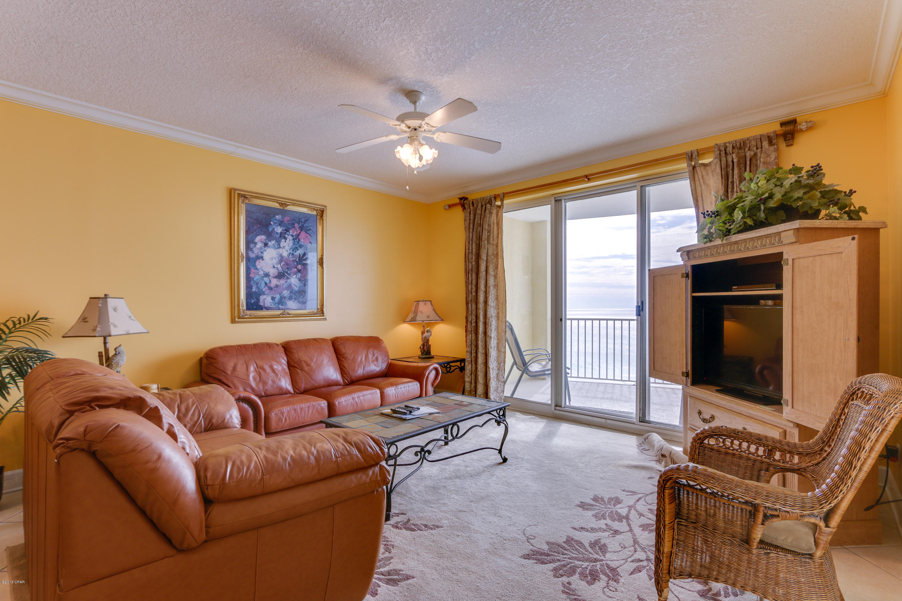 Twin Palms Resort - Residential