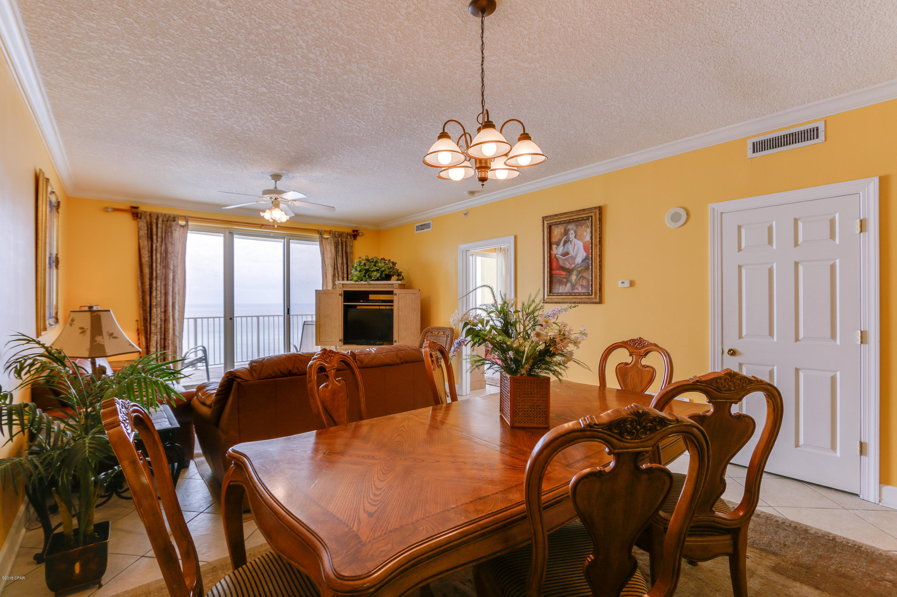 Twin Palms Resort - Residential