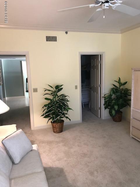 Summerwinds Condo - Residential