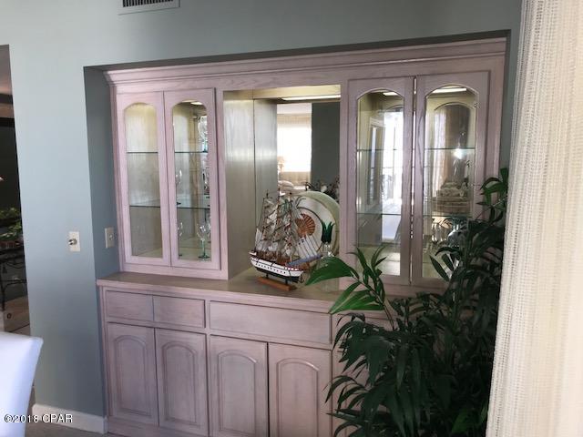 Summerwinds Condo - Residential